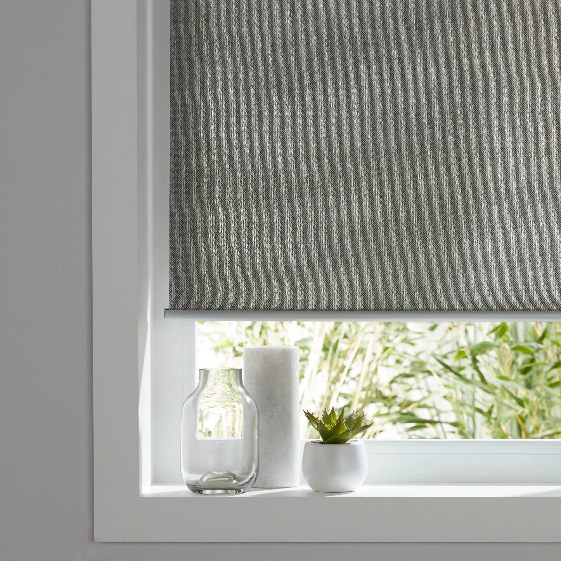 Iggy Corded Grey Plain Daylight Roller Blind (W)180cm (L)180cm