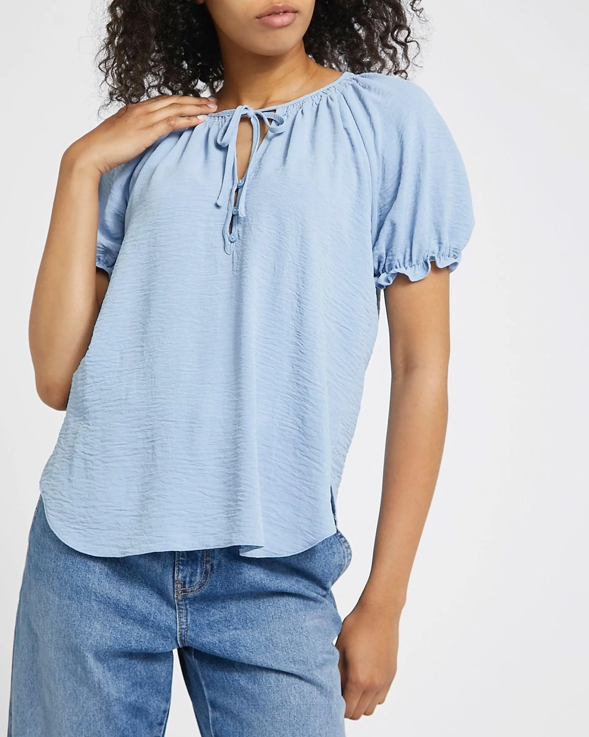 Short-Sleeved Tie Front Top