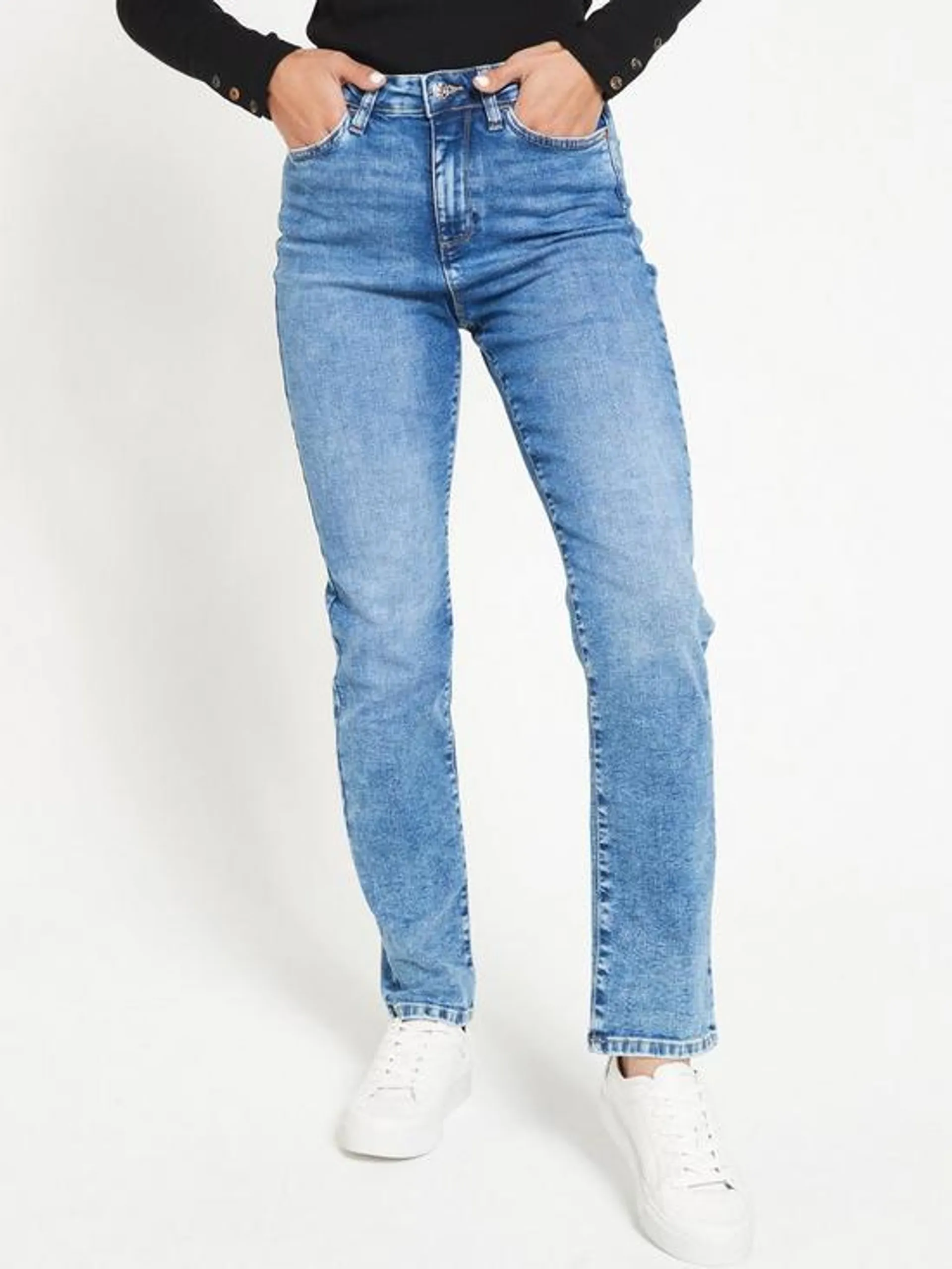 Authentic Wash Straight Leg Jean With Stretch - Mid Wash