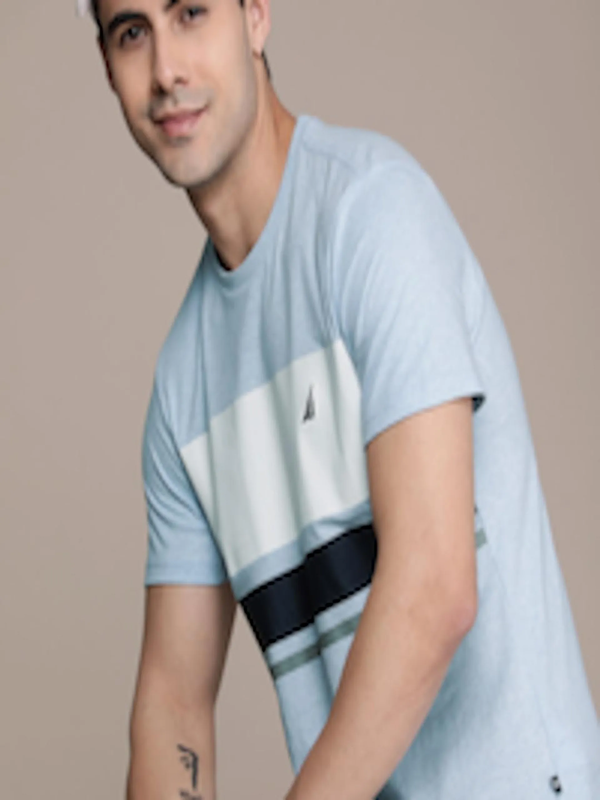 Men Blue White Colourblocked Pure Cotton T-shirt