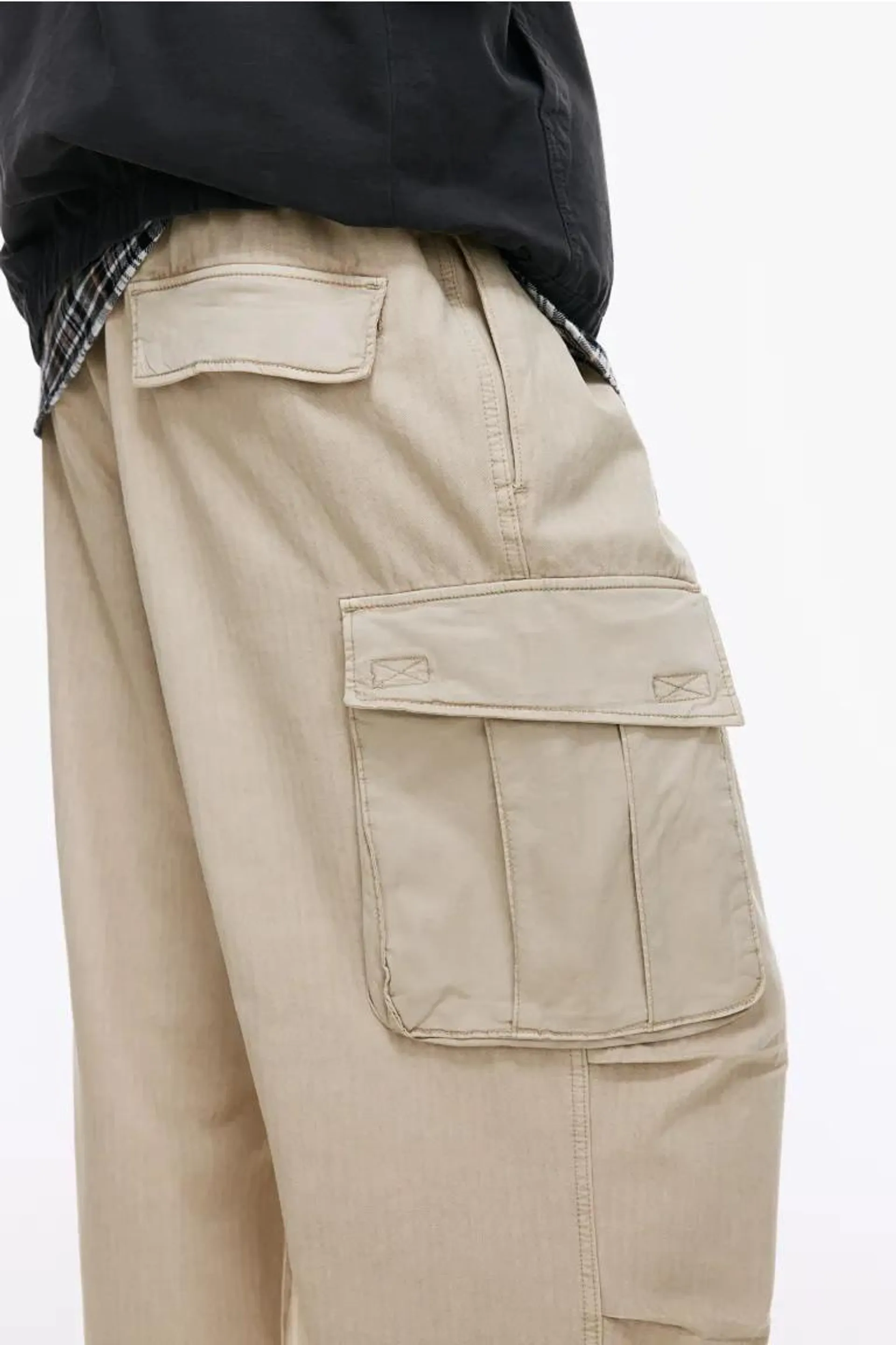 Loose Fit Cargo Pants