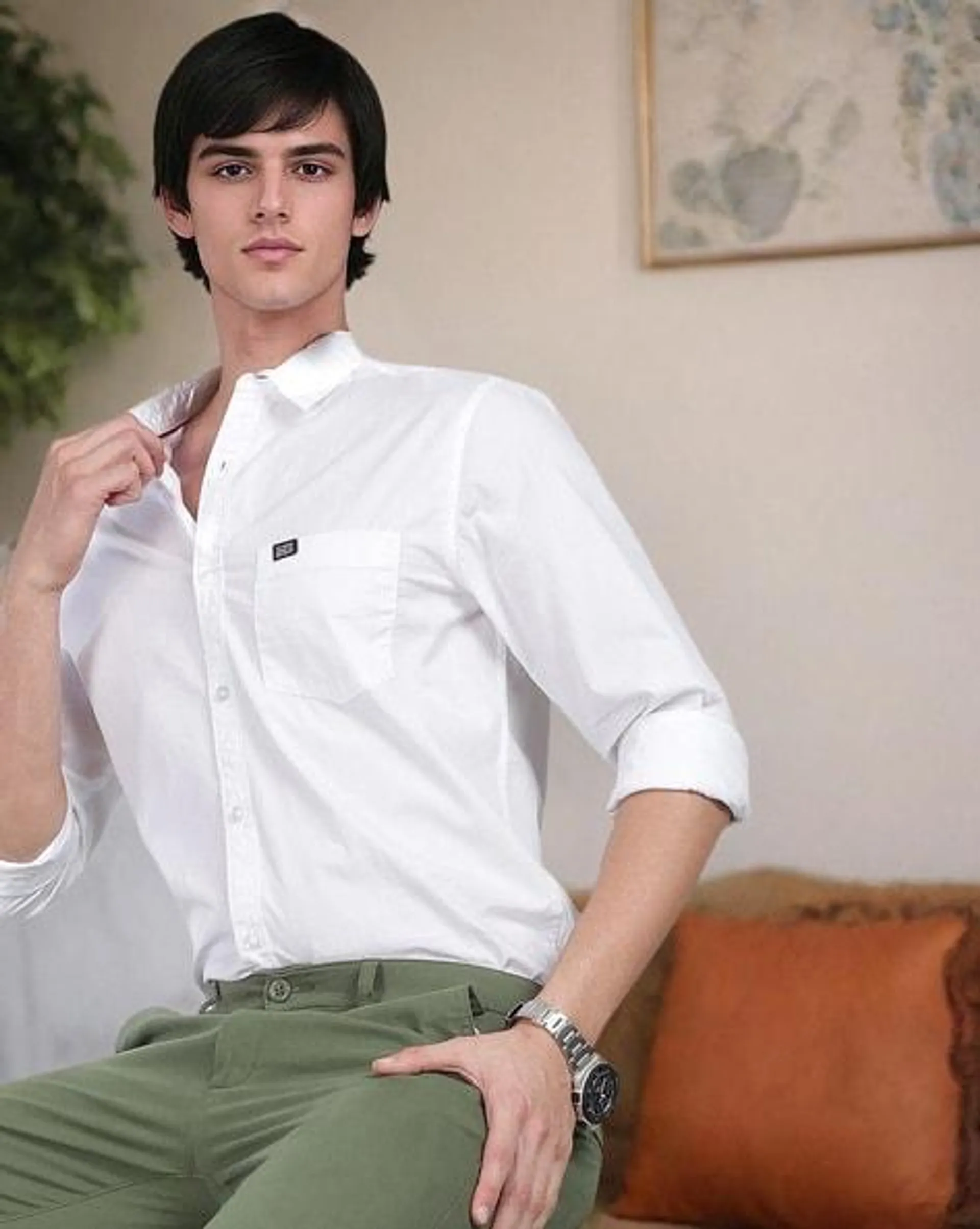 Spread Collar Shirt with Logo Patch Pocket