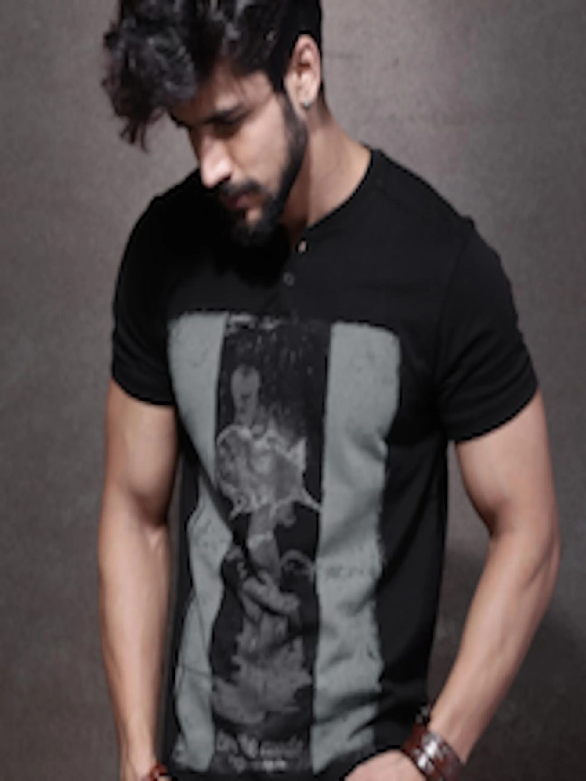 Men Black Printed Henley T-shirt