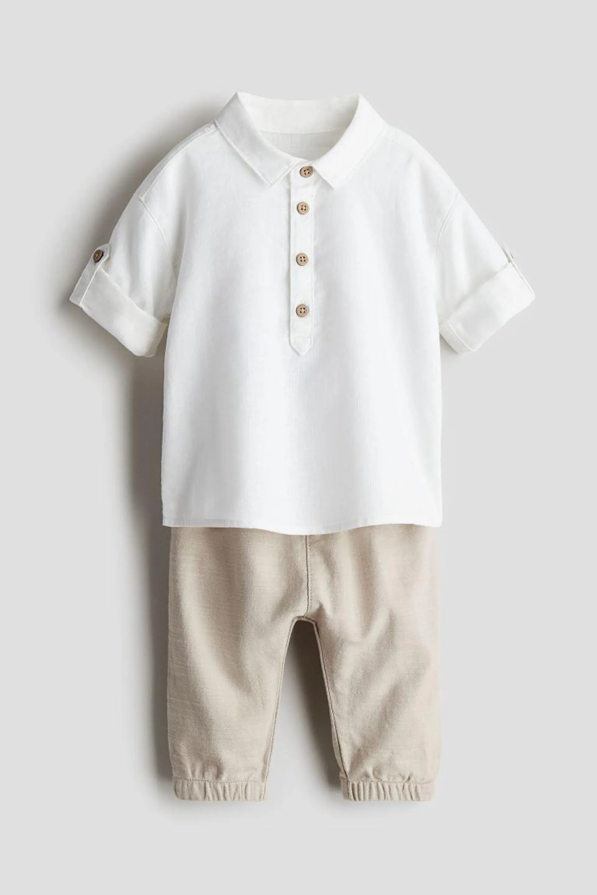 2-piece shirt and trousers set