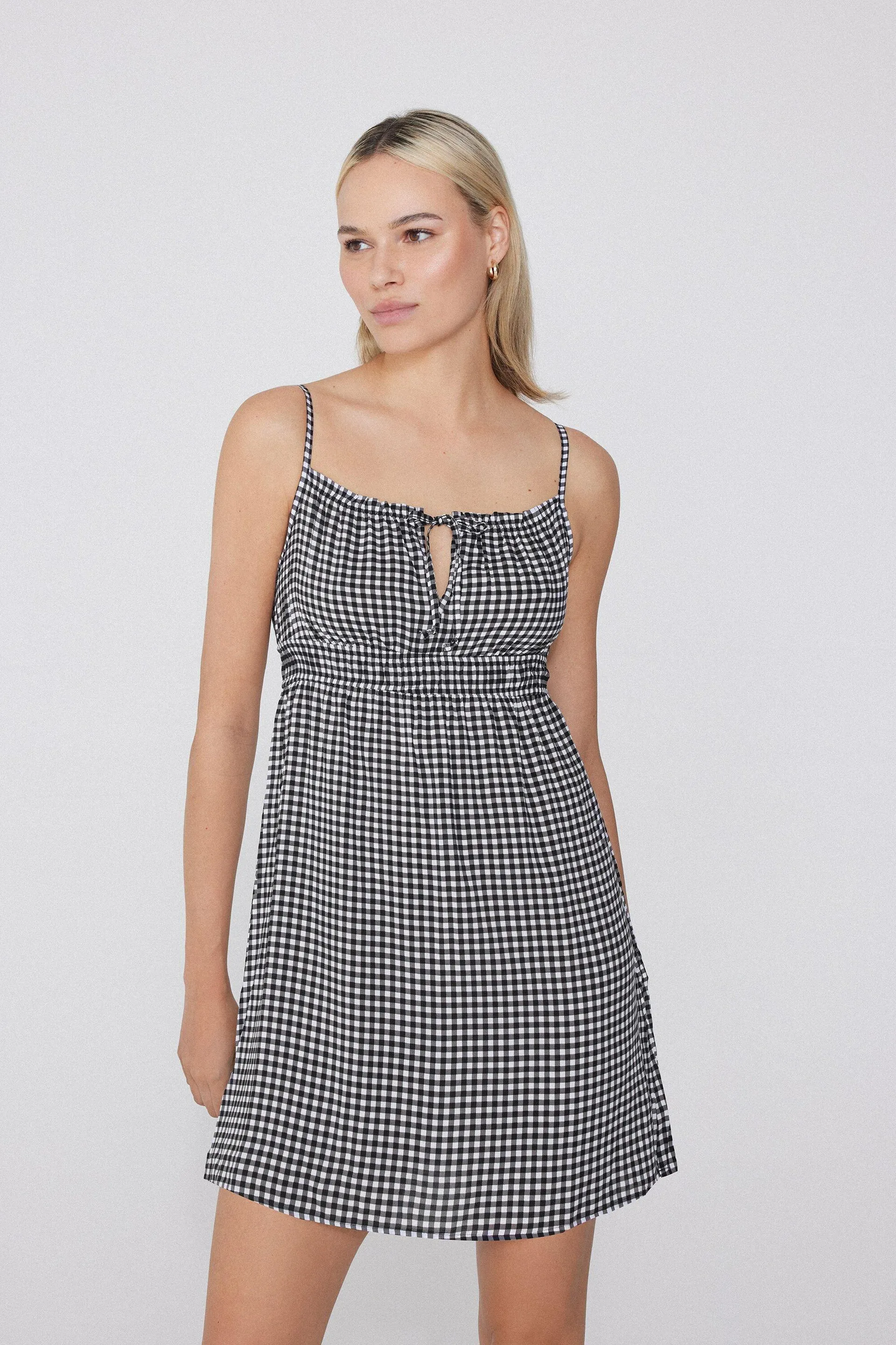 Vestito Corto Spalline Sottili Arriccio Tela Viscosa