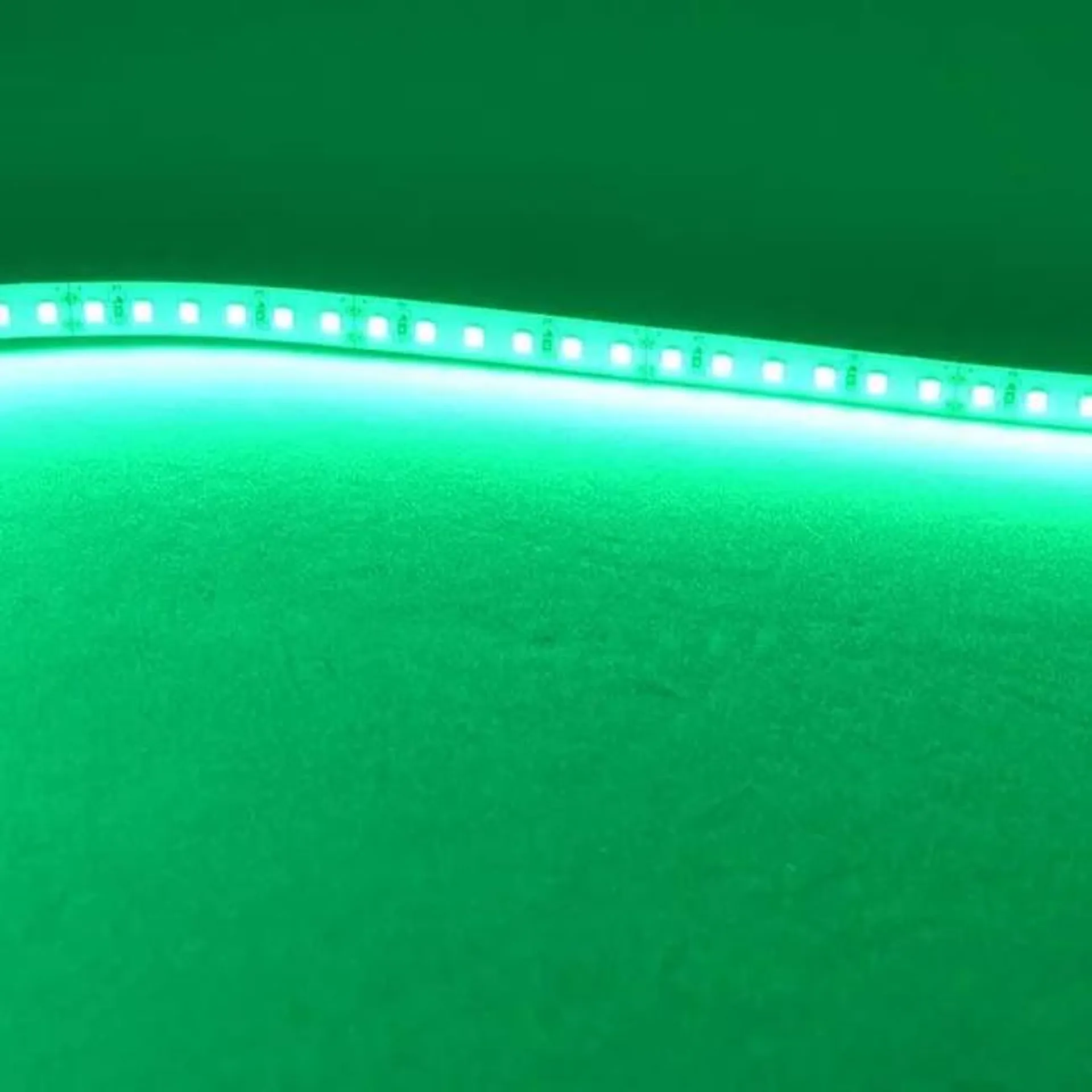 Nastro impermeabile LED 120LED/m 25W/m IP65 5m - Luce verde