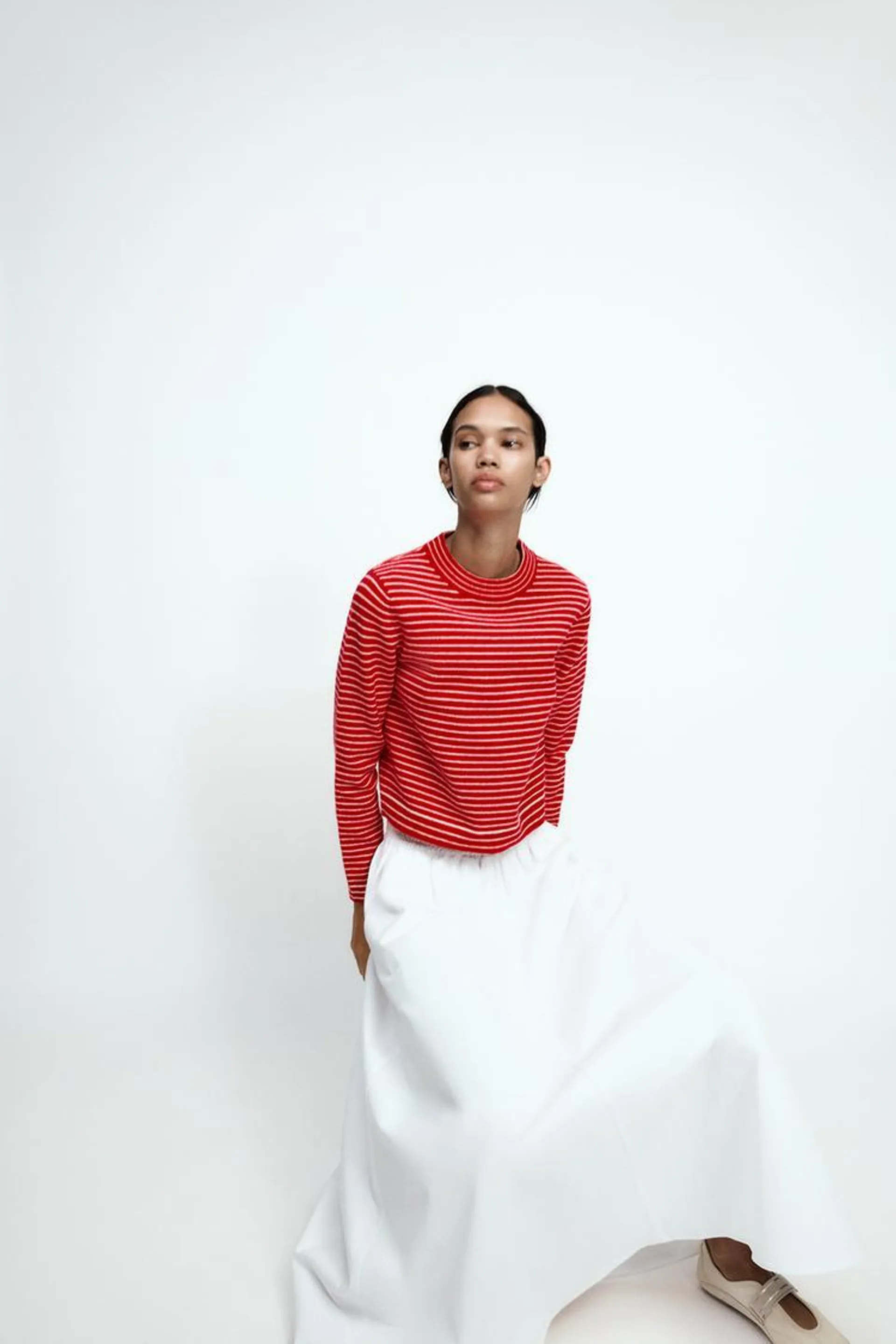 PULLOVER CORTO IN MAGLIA A RIGHE