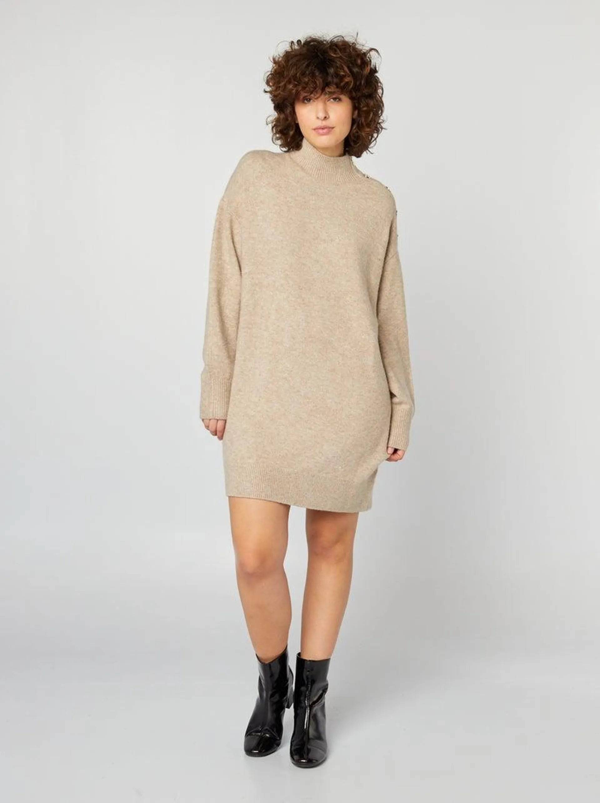 Robe pull en maille avec col montant - Beige