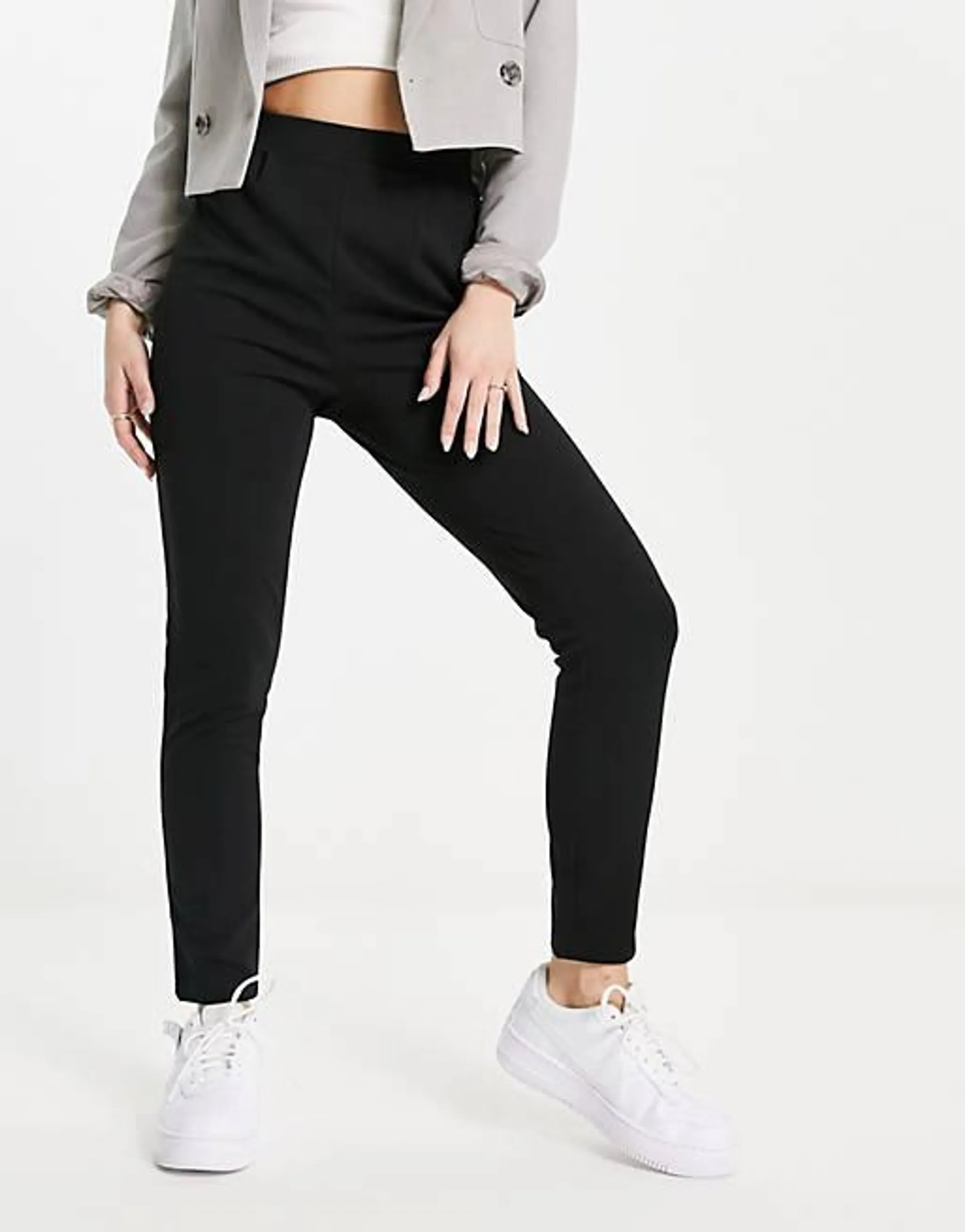 ASOS DESIGN - Pantaloni da abito affusolati in jersey nero