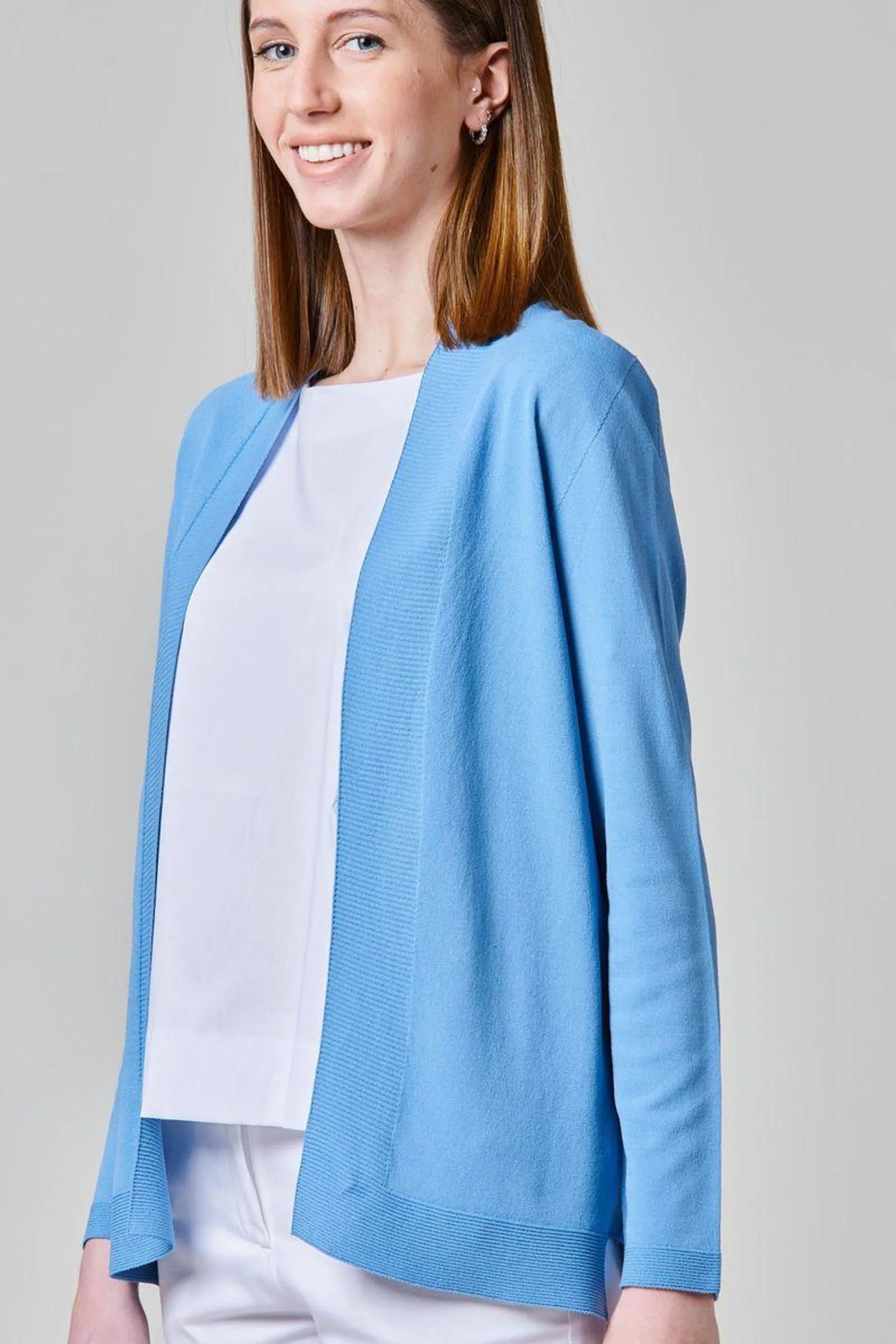 Cardigan azzurro polvere aperto sciallato