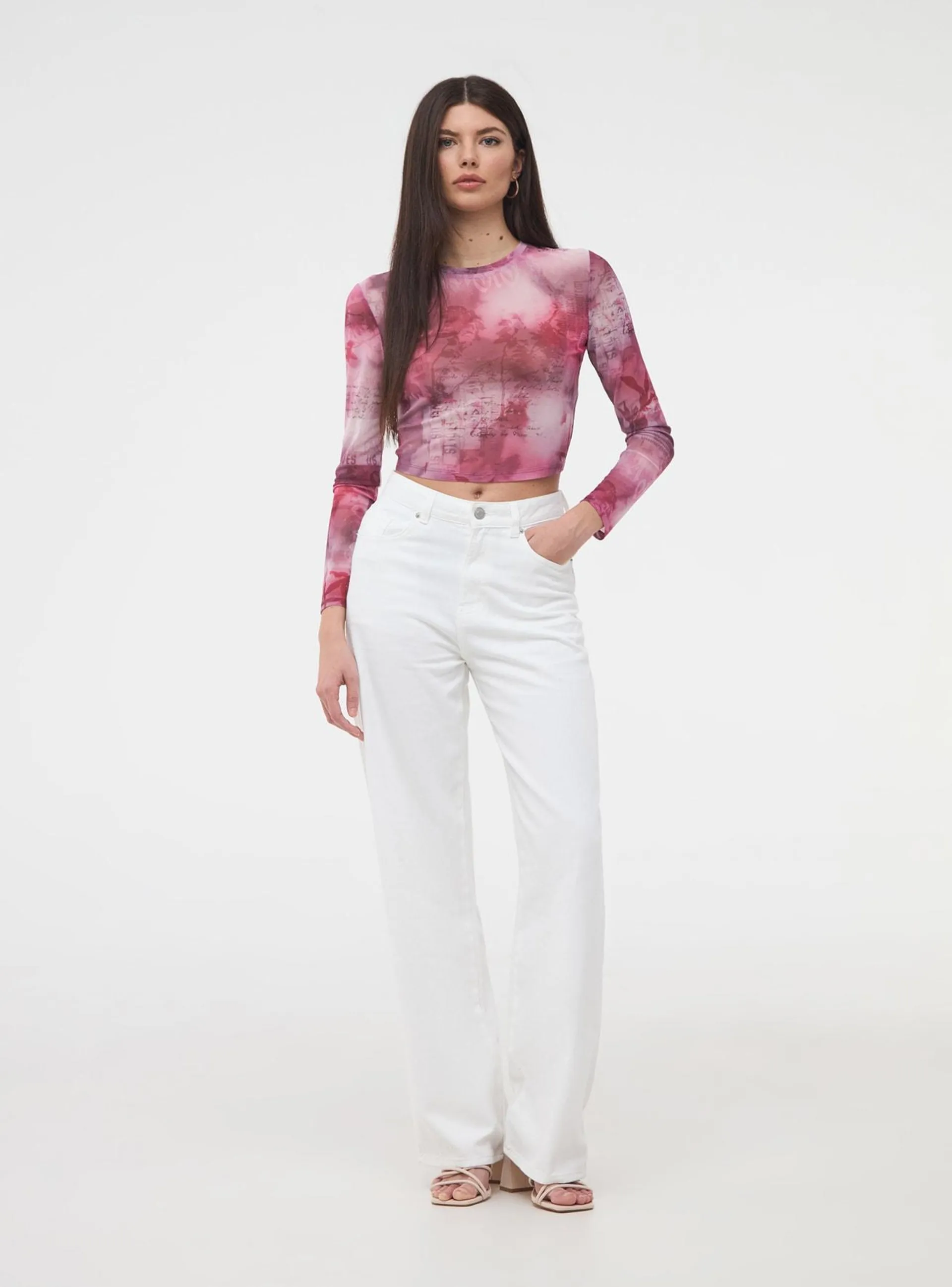 T-shirt crop in tulle tie-dye con scritte Var rosa