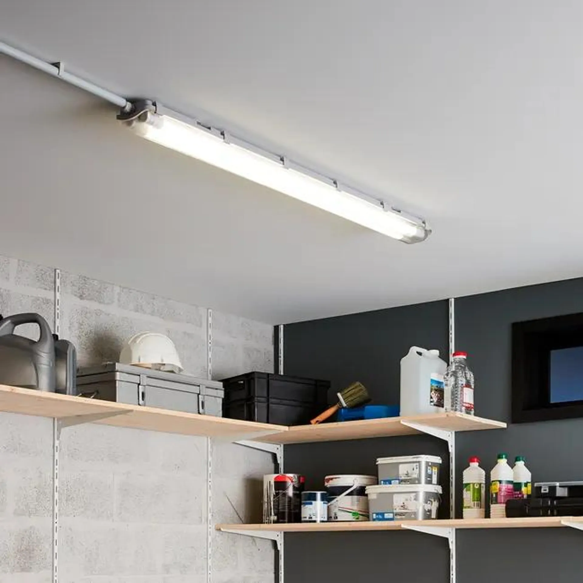 Reglette con fonte luminosa G13per soffitto Stagna, luce bianco, 26.6LM INSPIRE