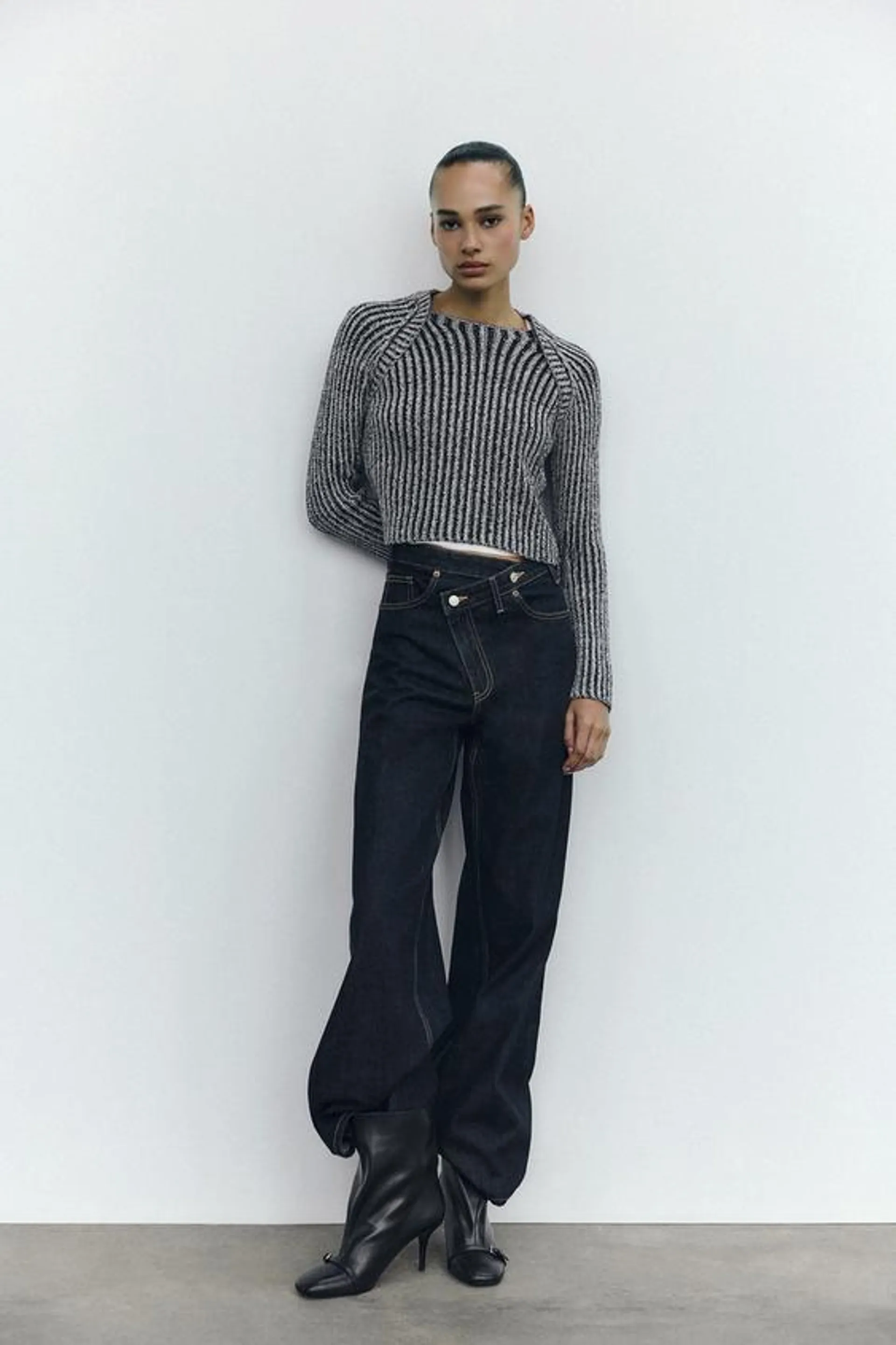 PULLOVER CROPPED IN MAGLIA A COSTINE