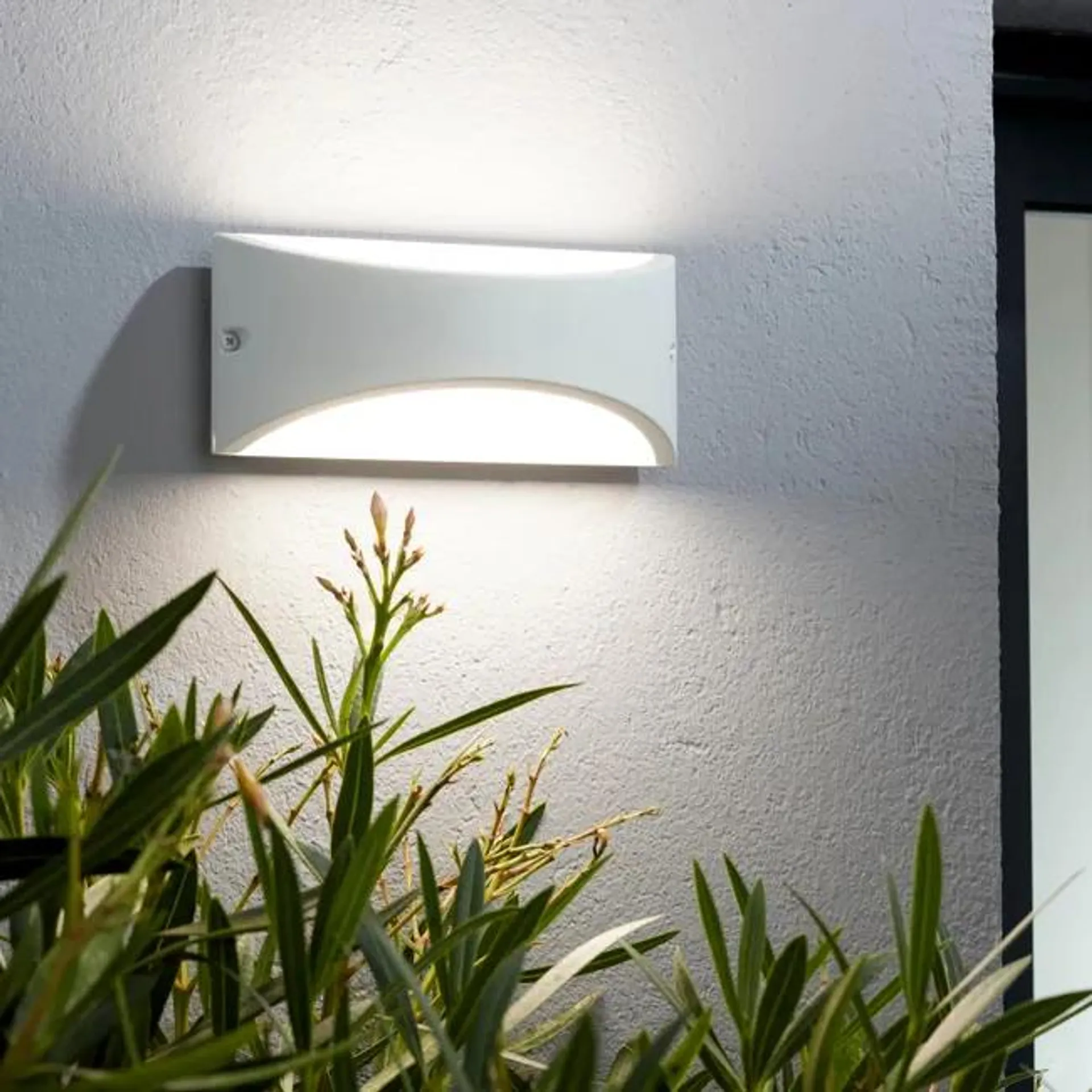 Applique LED design da esterno GIJON bianco INSPIRE IP54