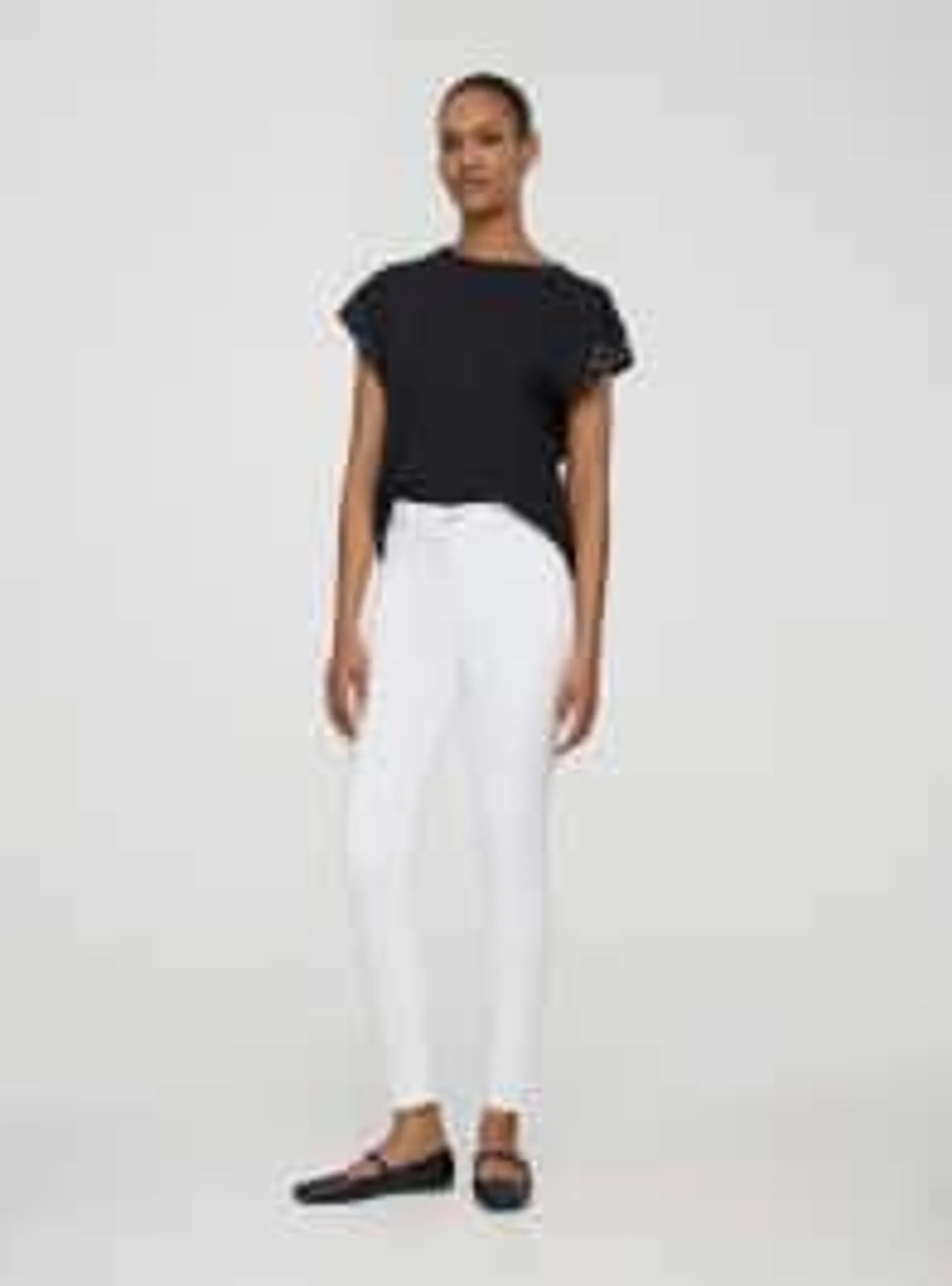 T-shirt con perle e strass Nero