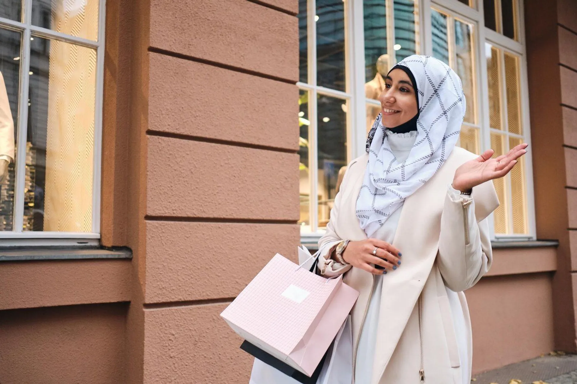 Looking for a Weekend Walk? Get Stunned With This Arab Emirates Malls