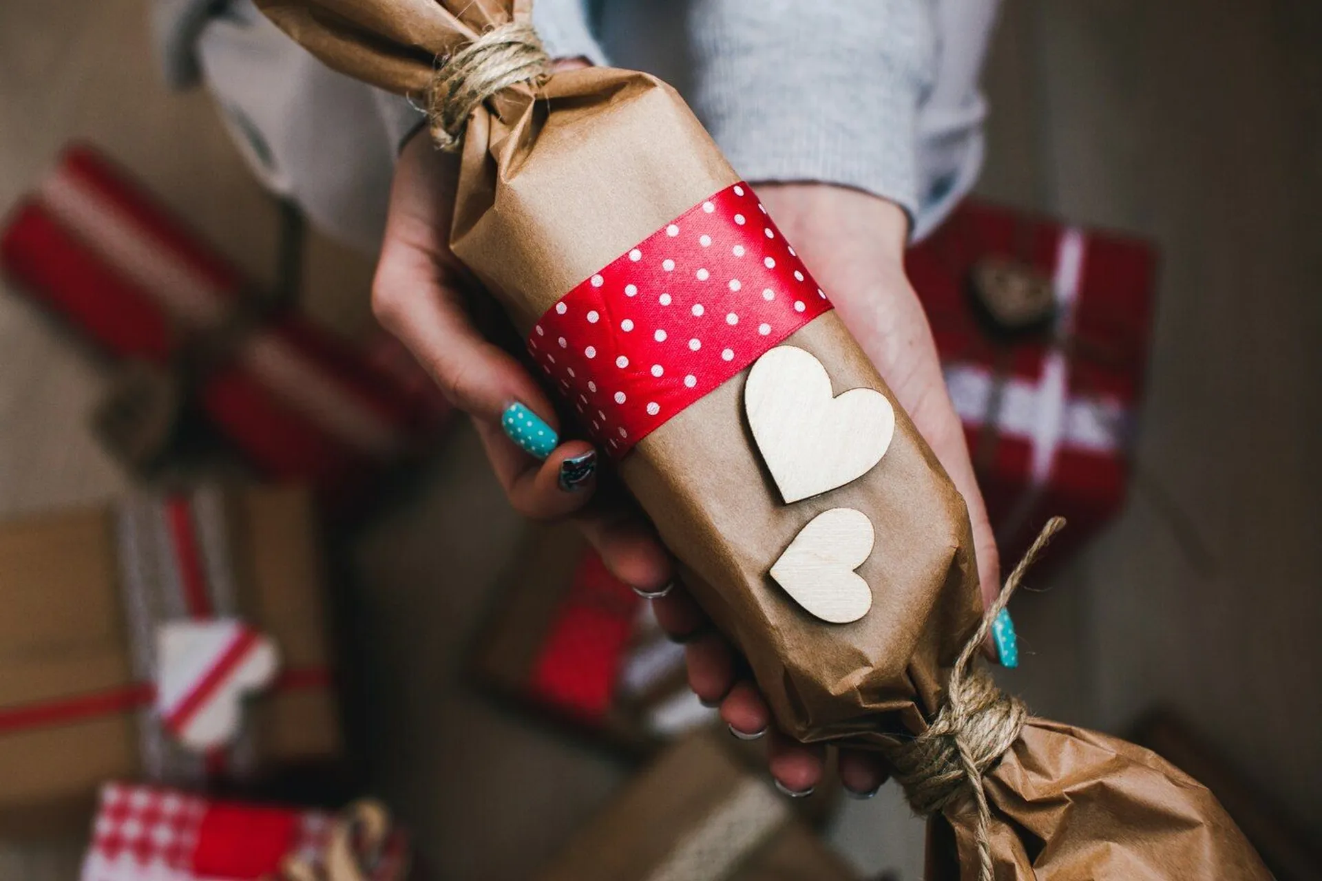 Saint-Valentin 2025 : Offres cachées chez Carrefour et E.Leclerc à ne pas manquer