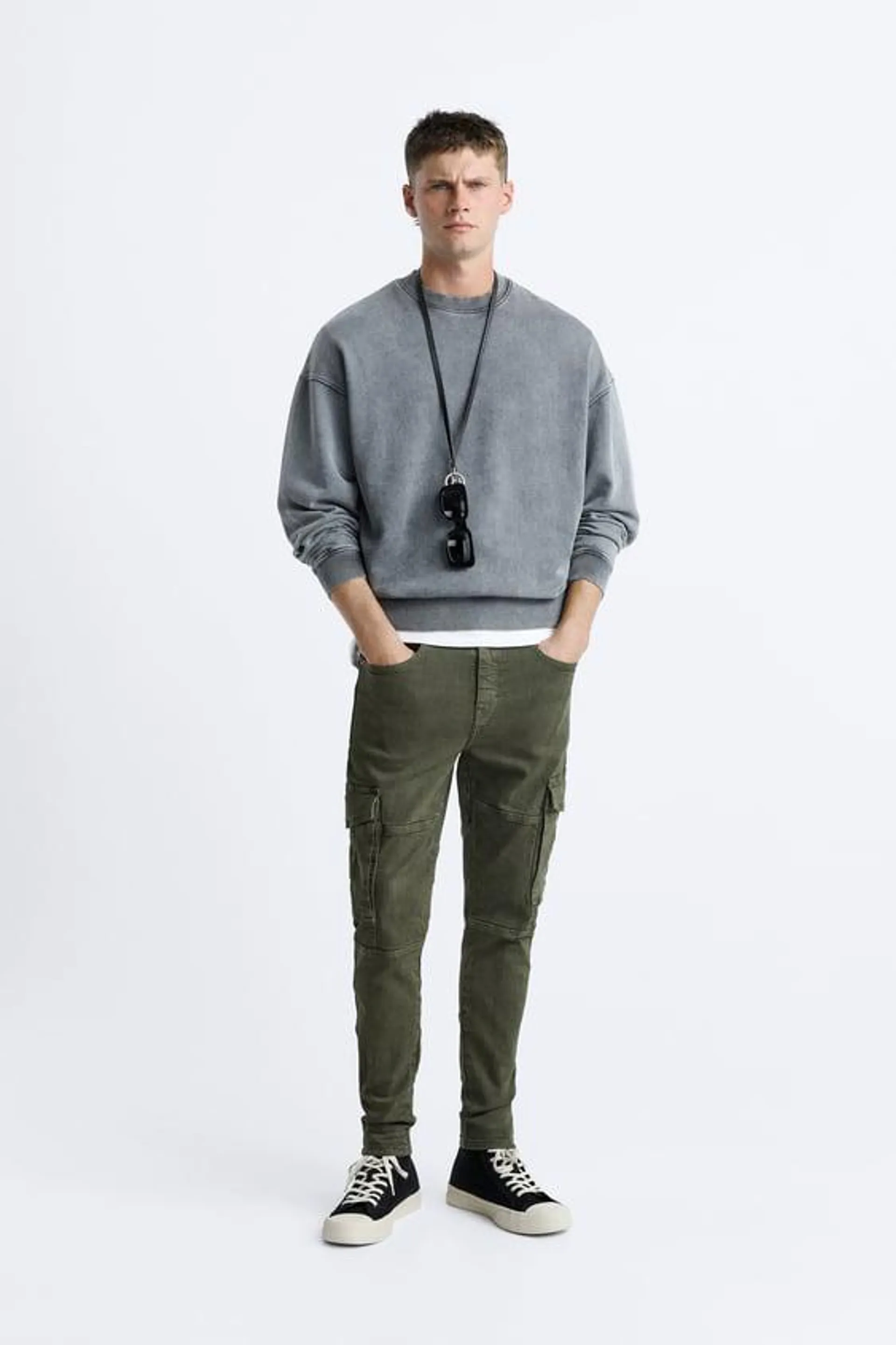 CARGO TROUSERS