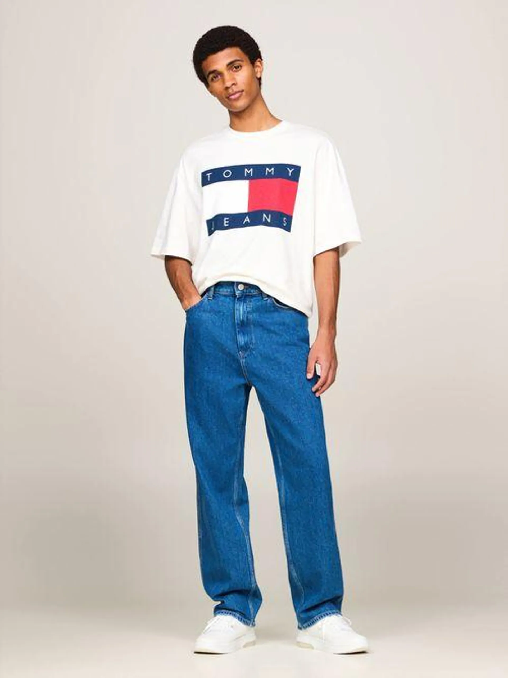 Playera con parche con logo y corte oversize de hombre Tommy Jeans