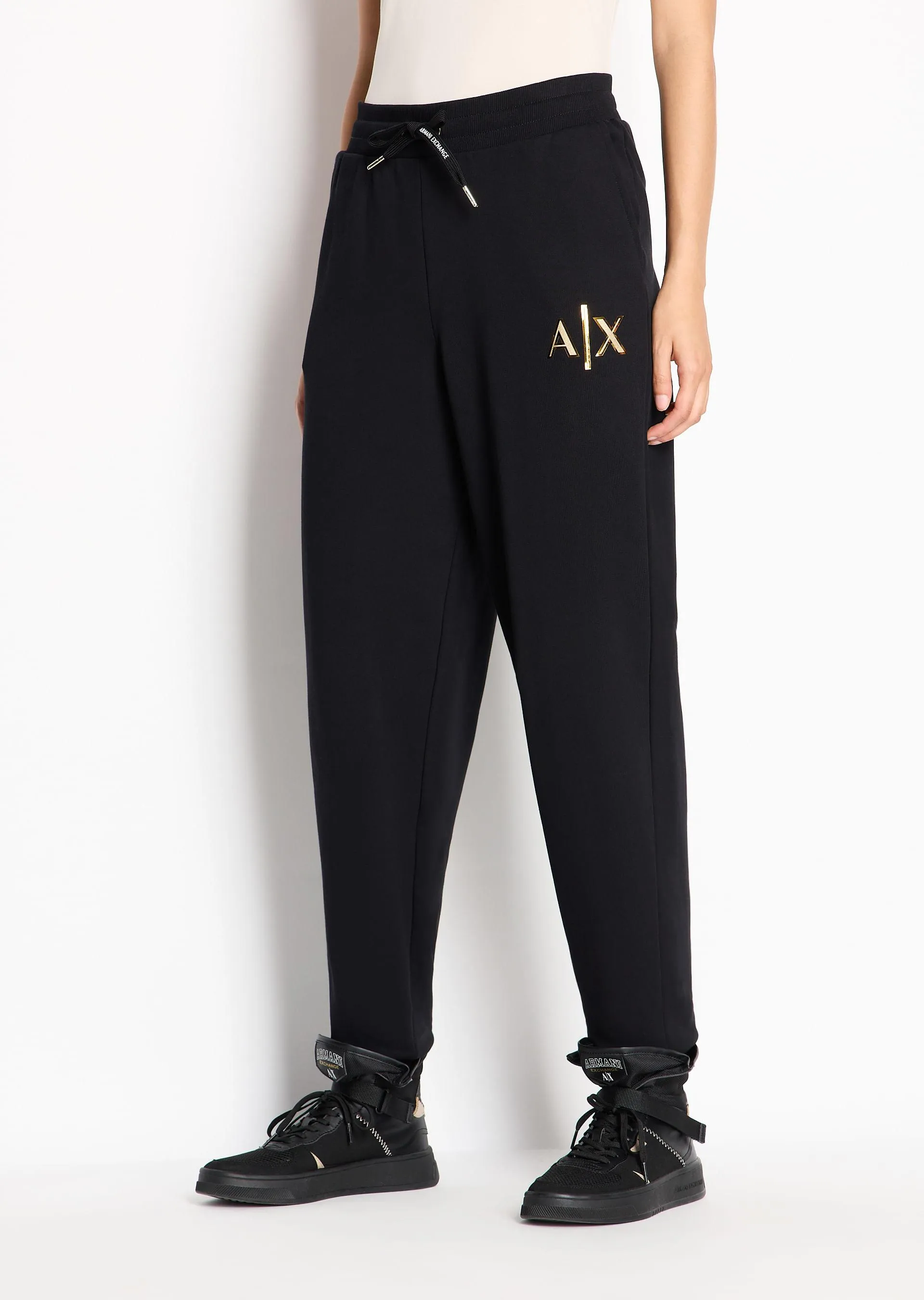 Pantalones deportivos jogger de Armani Sustainability Values