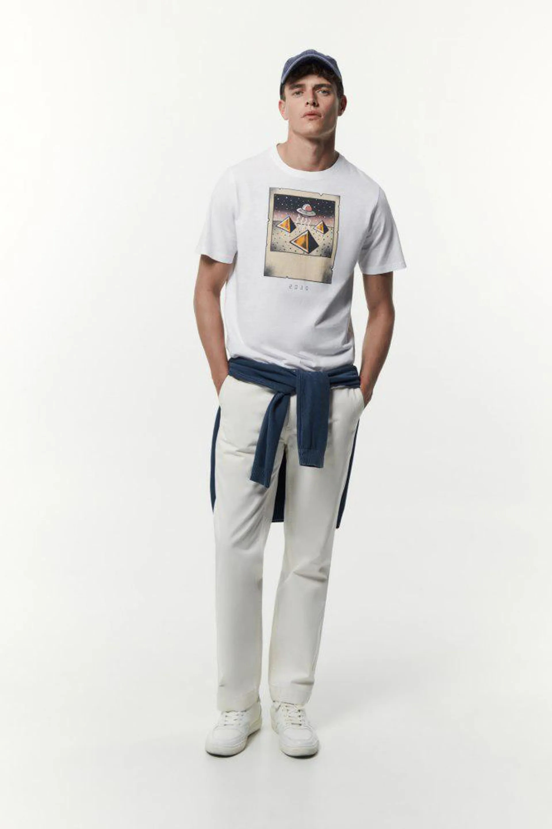 Camiseta ovni picture