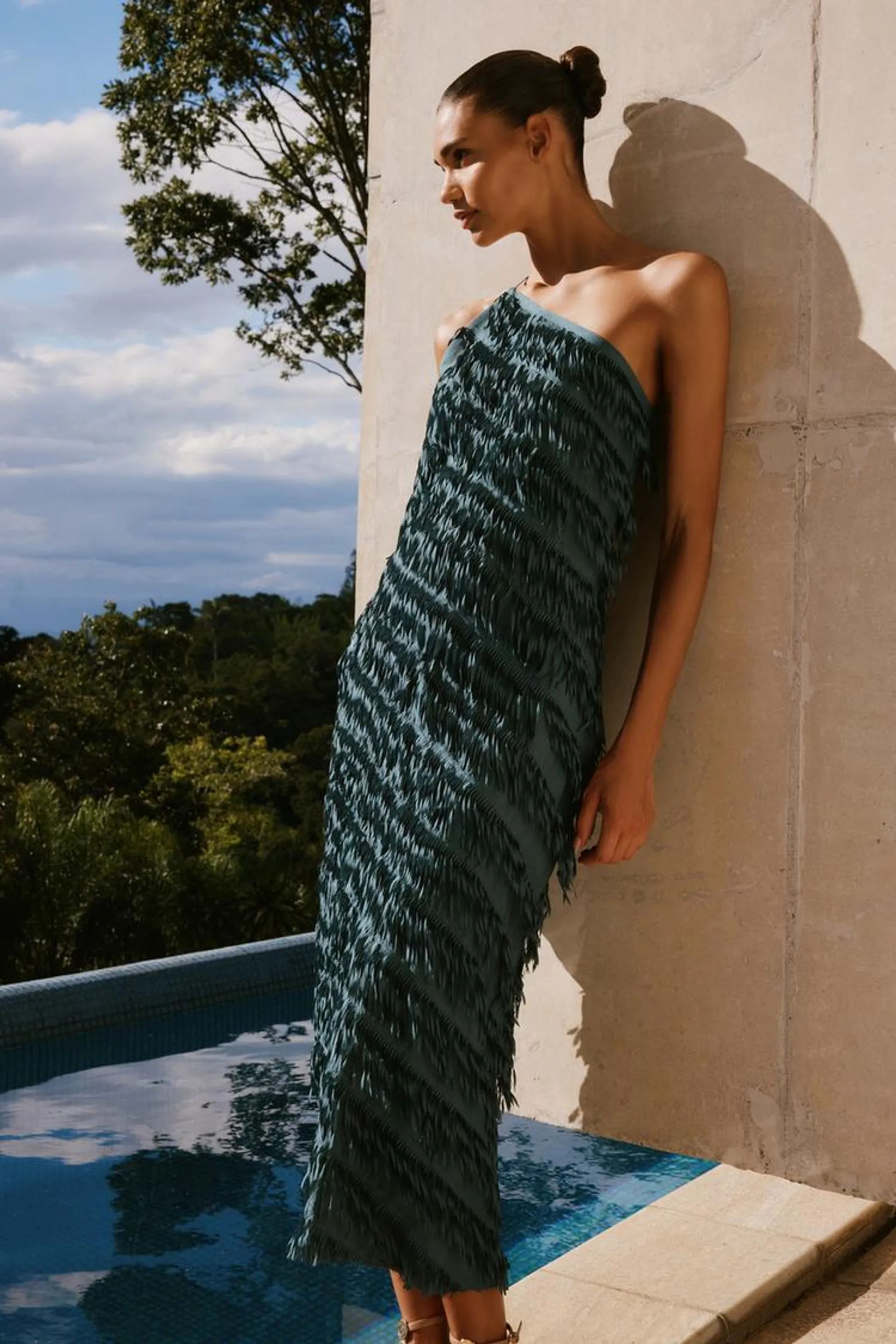 VESTIDO MIDI FLECOS