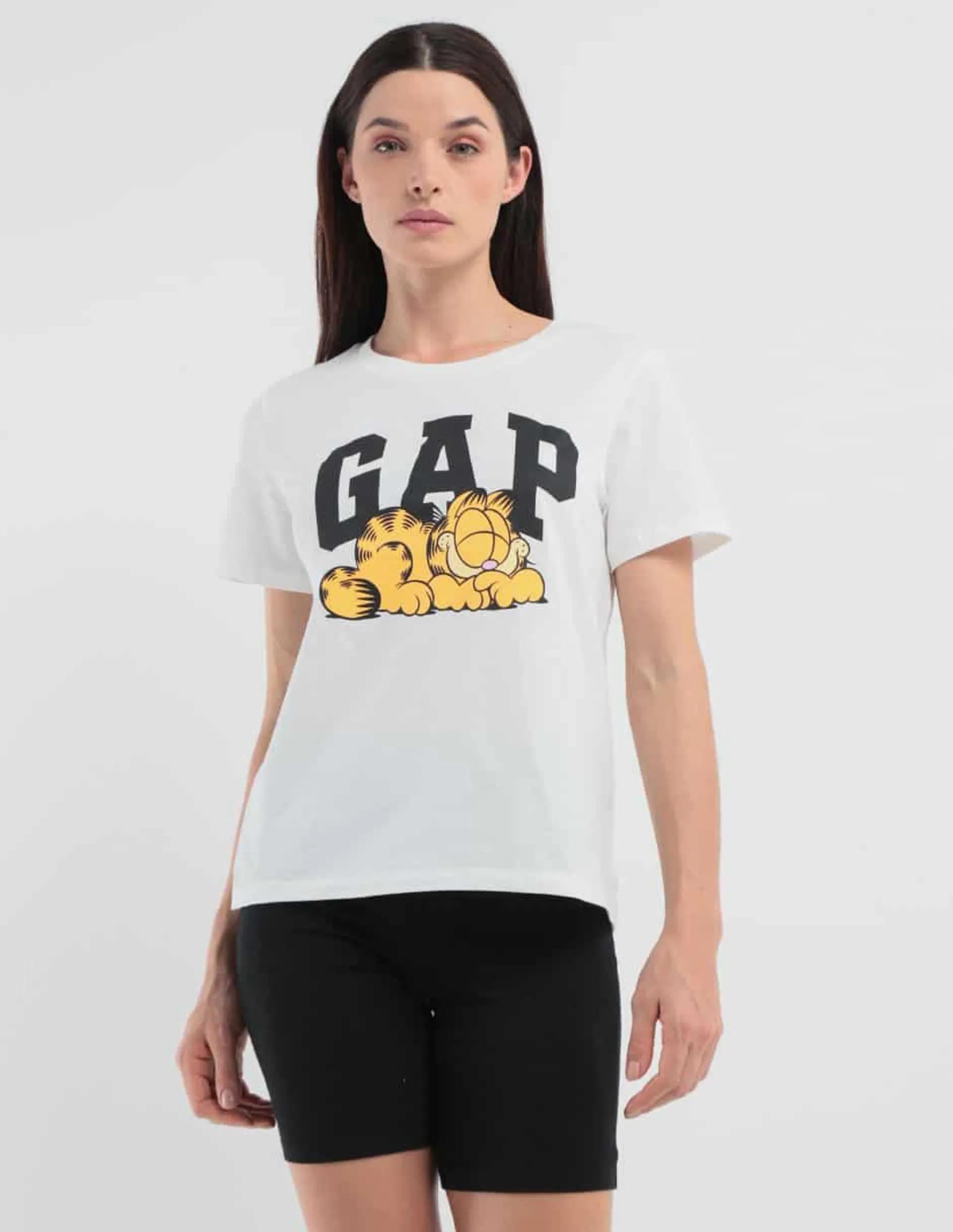 Playera manga corta Garfield cuello redondo para mujer