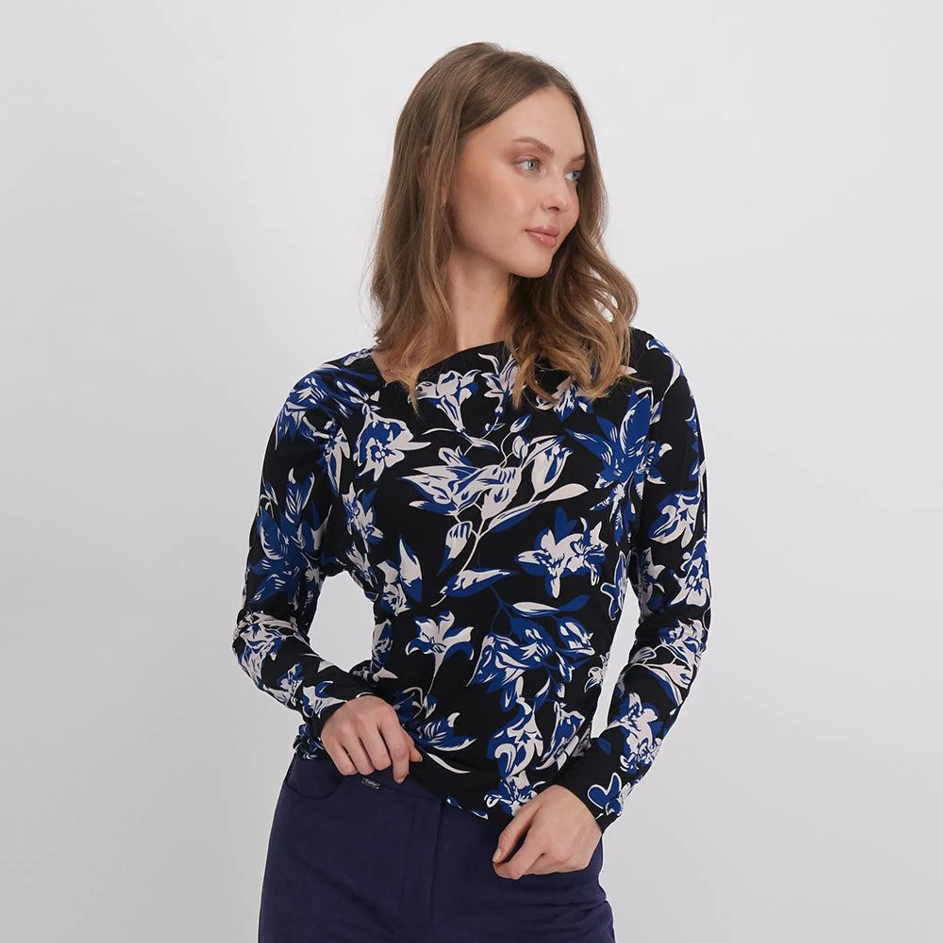 Blusa Asimétrica Floral