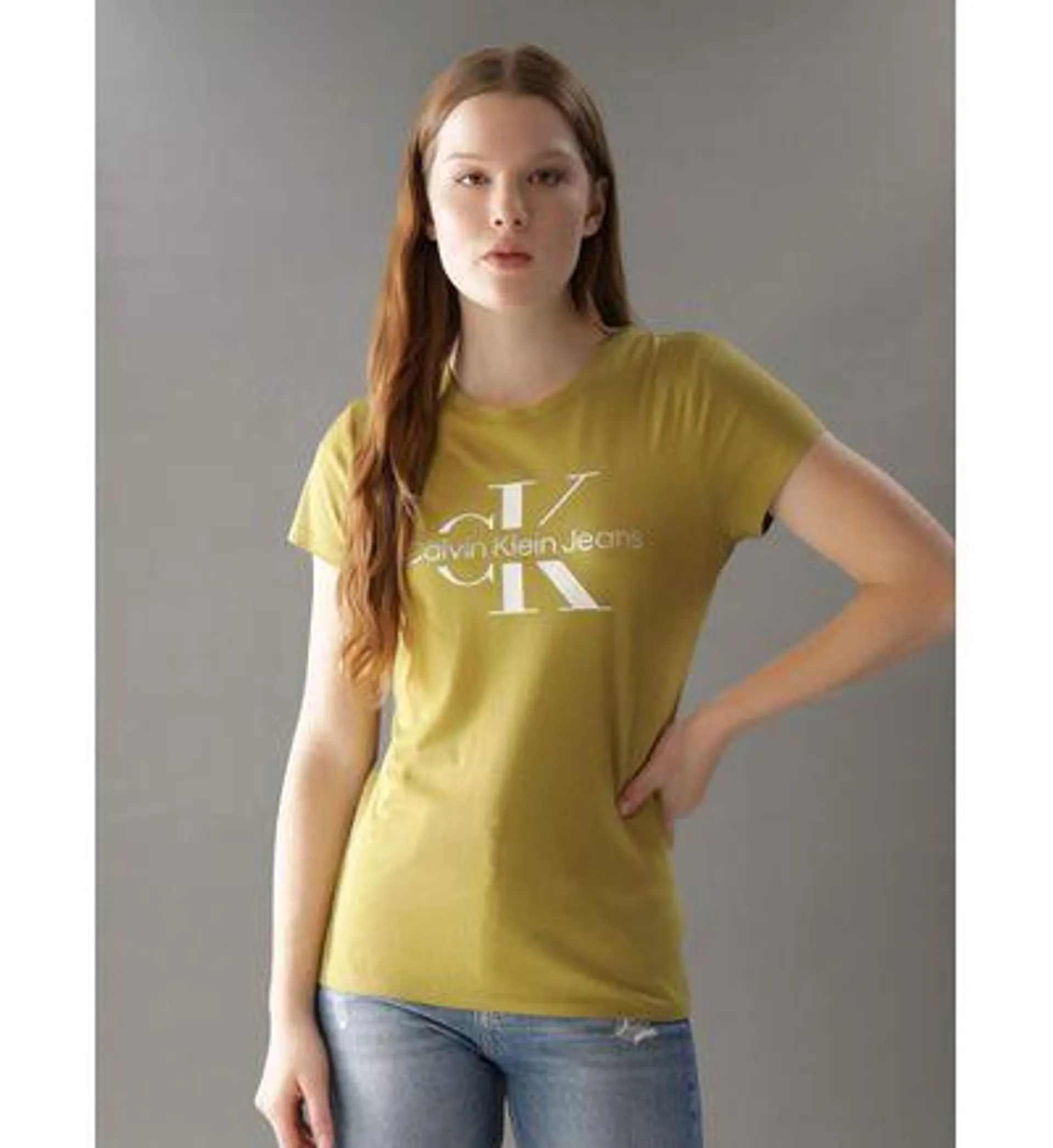 Playera Calvin Klein con Logo Mujer Verde Olivo