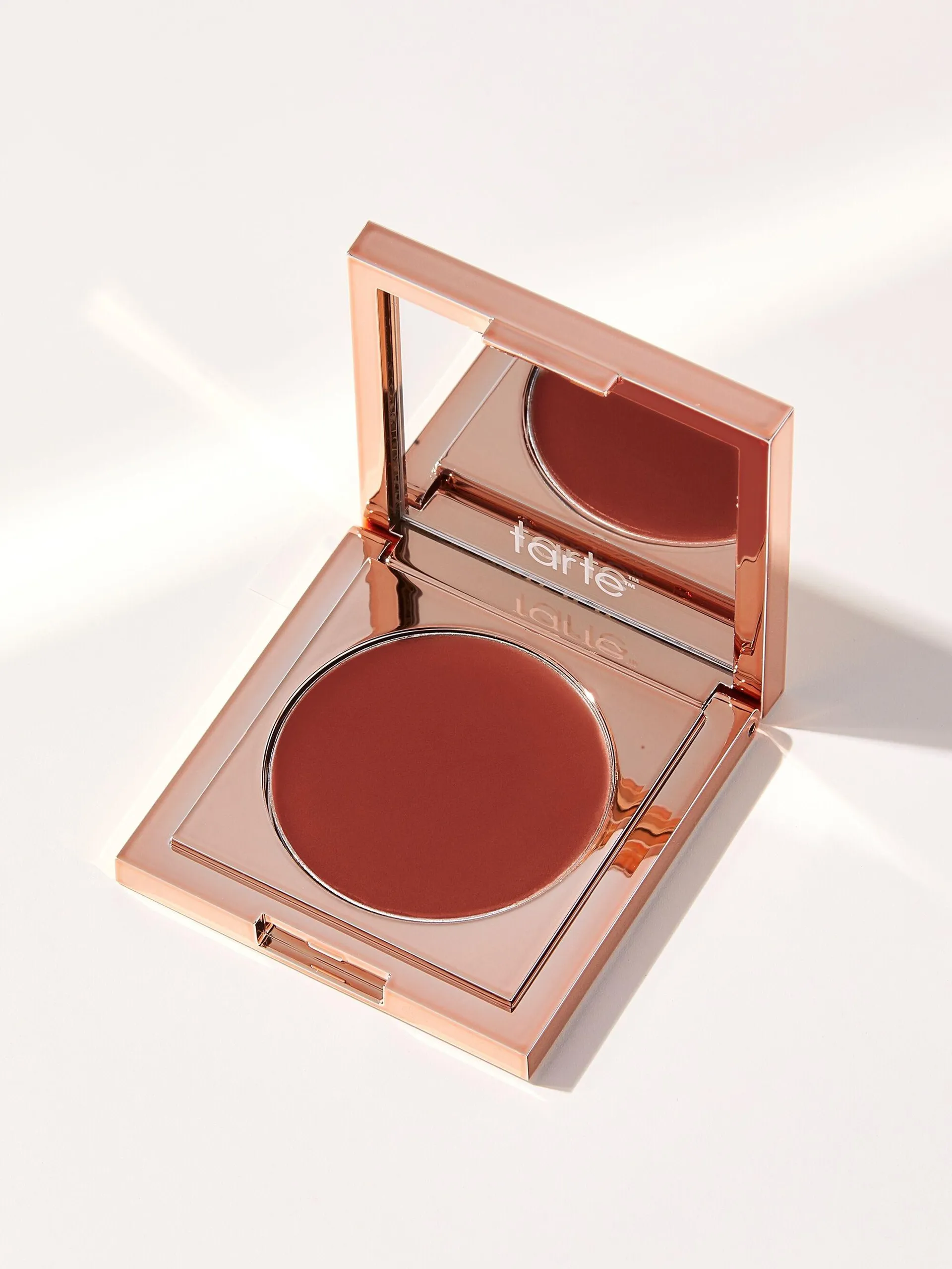 CC undereye corrector