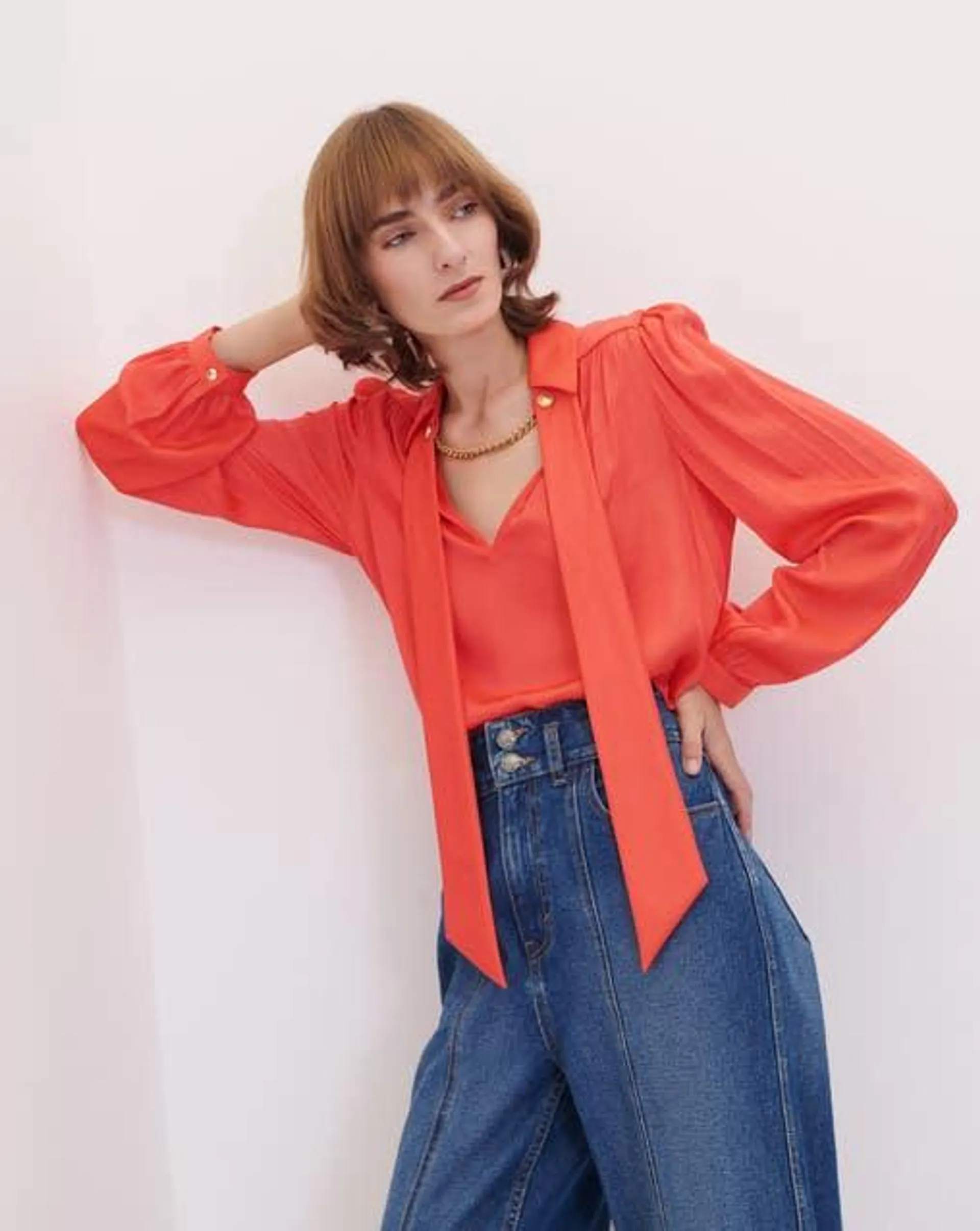 Blusa Naranja Satín Cadena Y Corbata