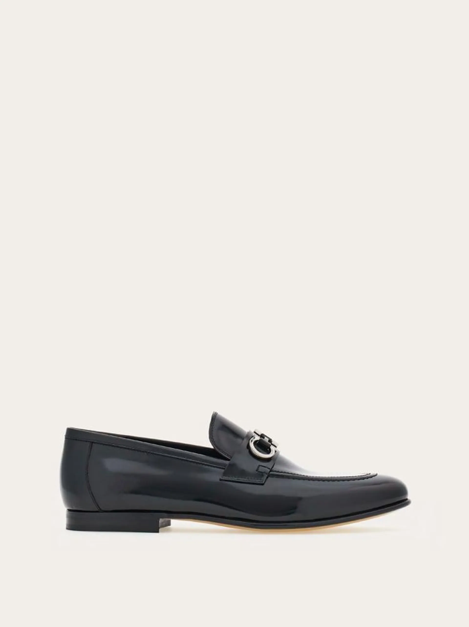 Mocasines con accesorio bicolor