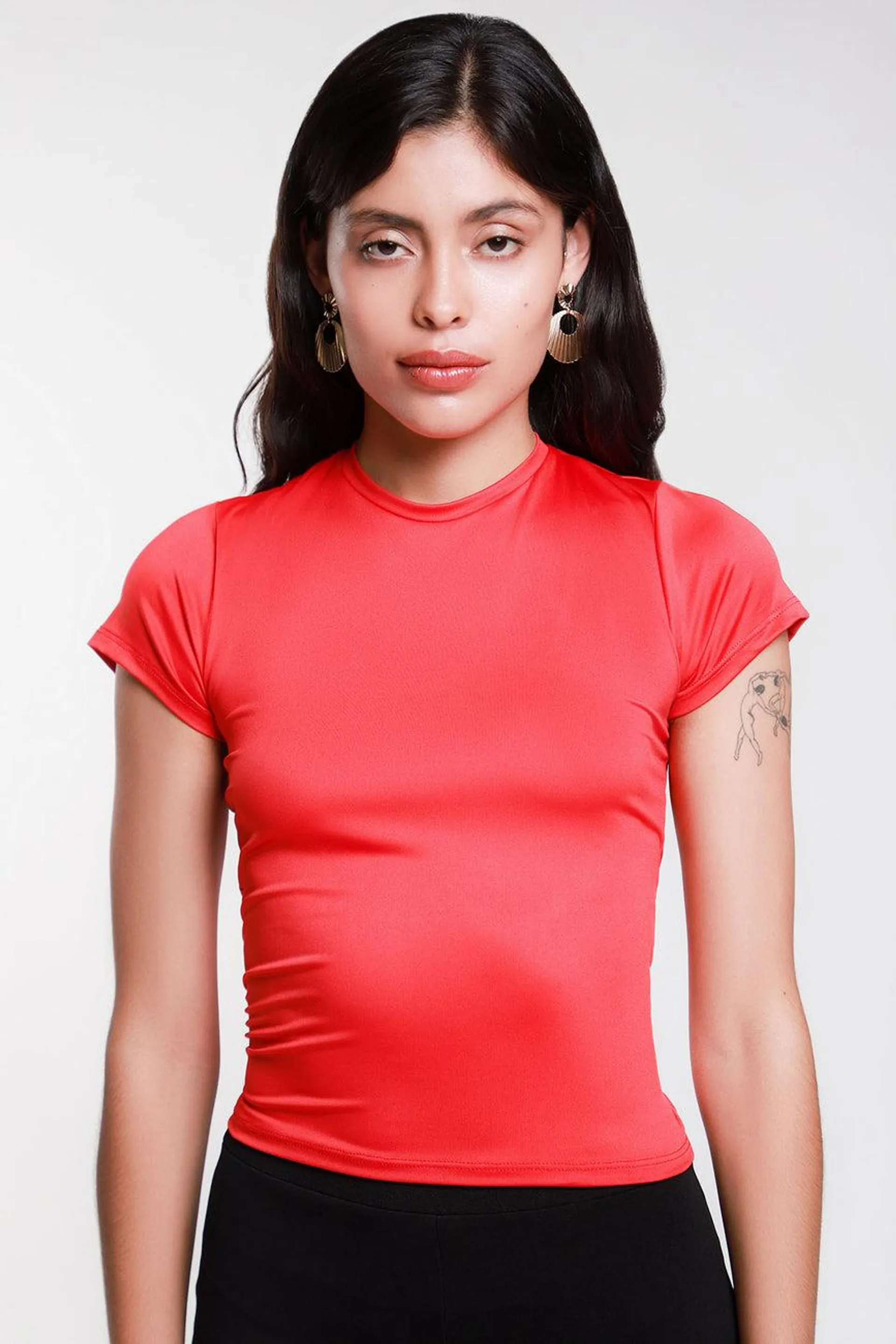 Blusa Básica Cuello Redondo