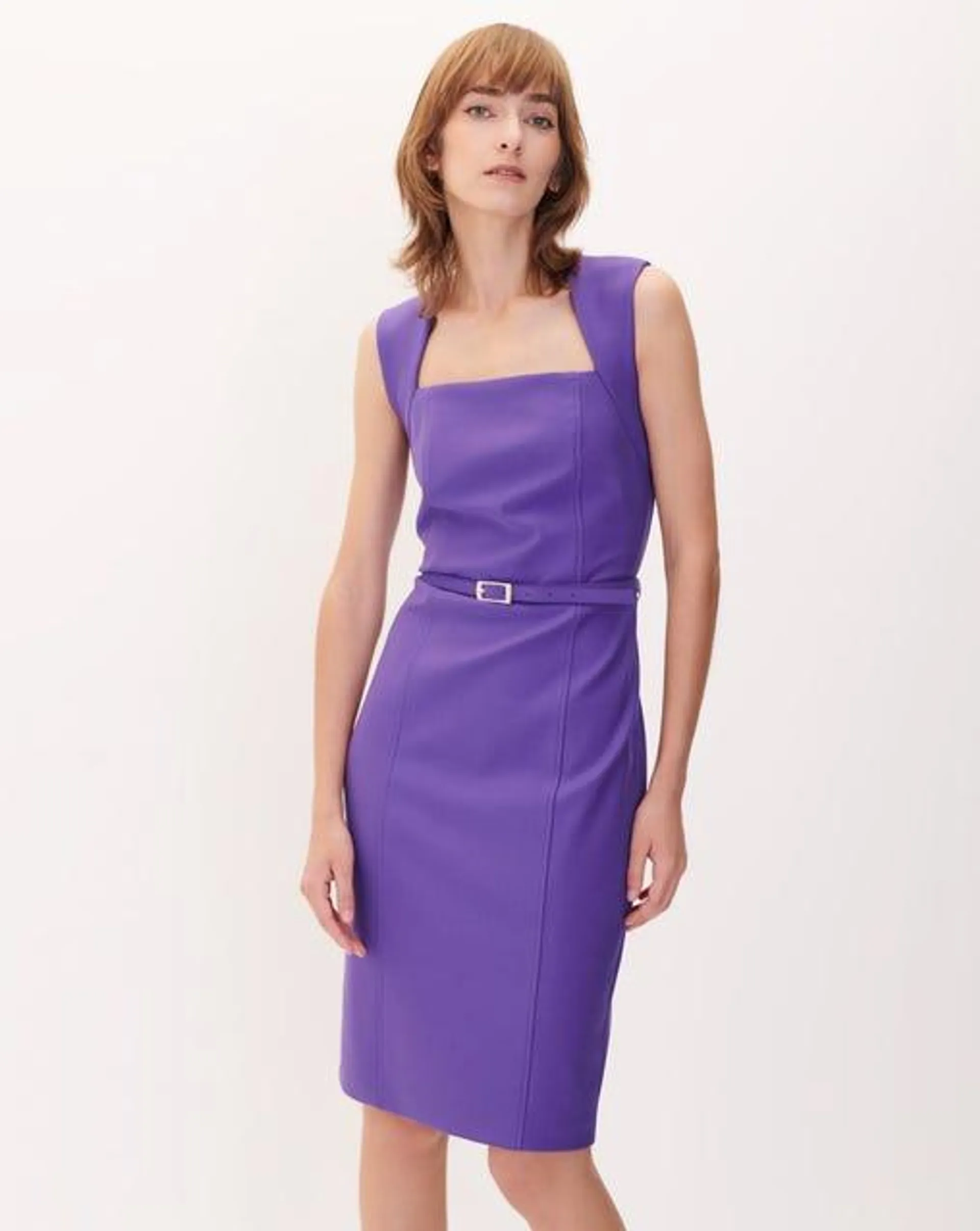 Vestido Morado Entallado Escote Cuadrado