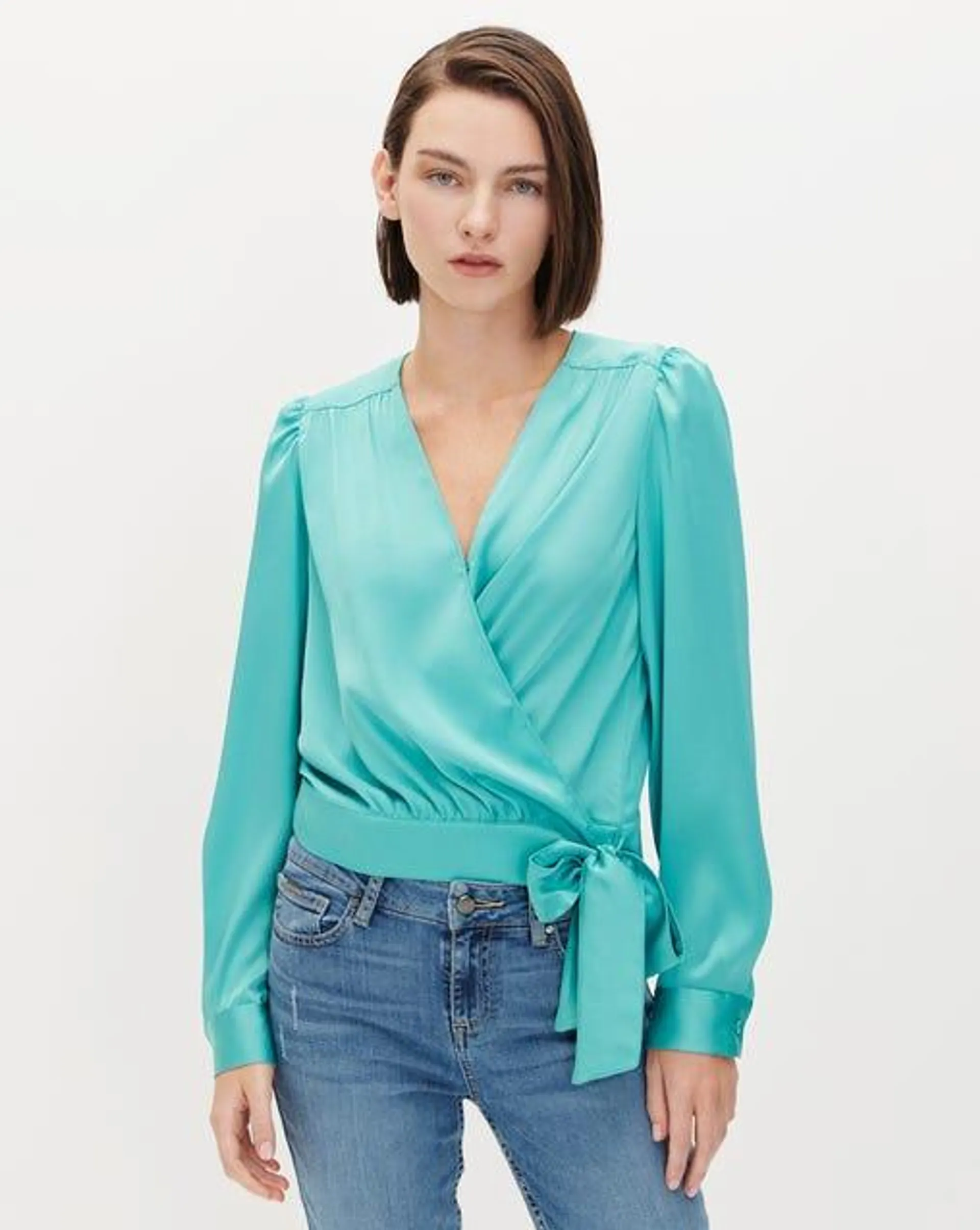 Blusa Verde Envolvente Satín