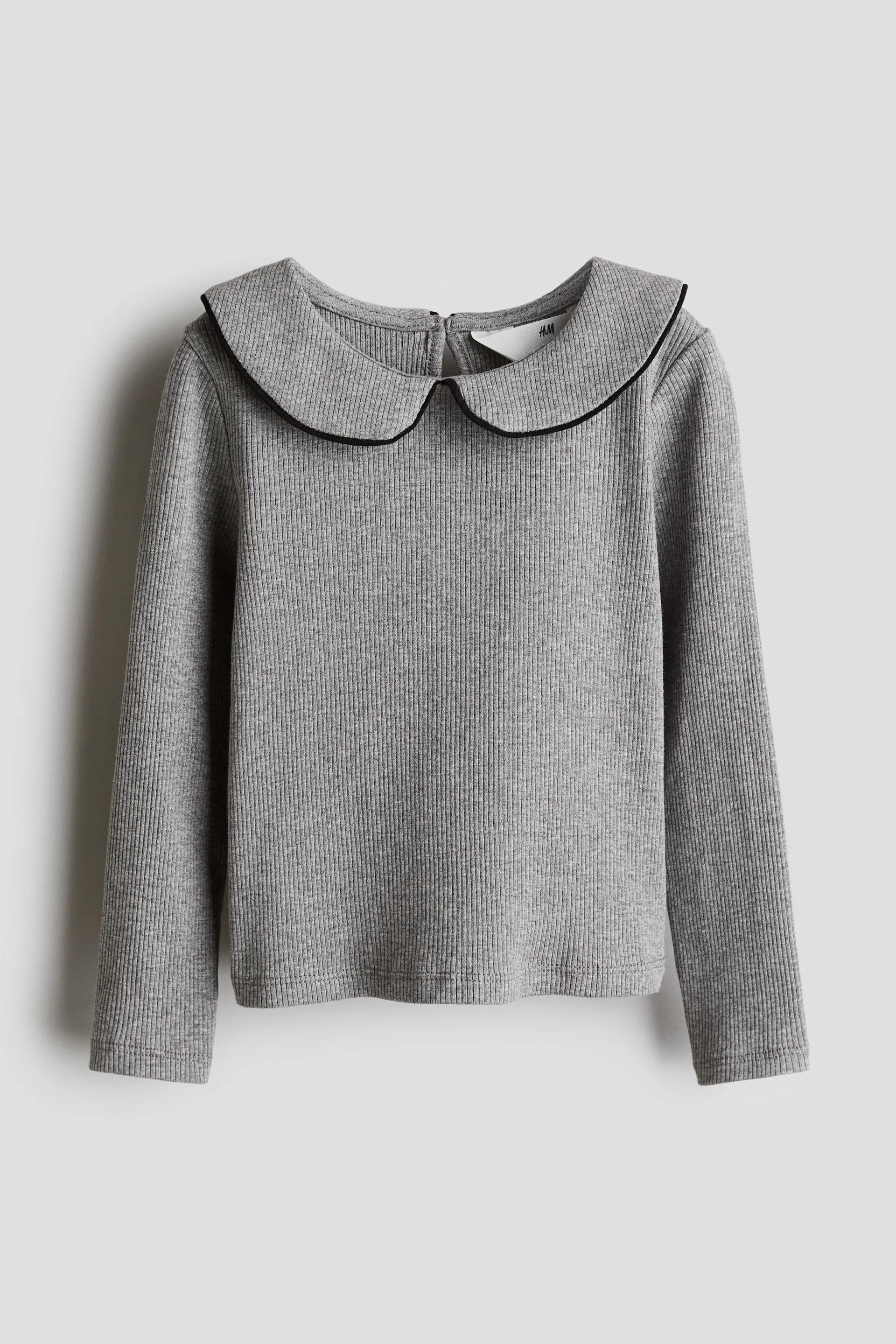 Top de punto con cuello
