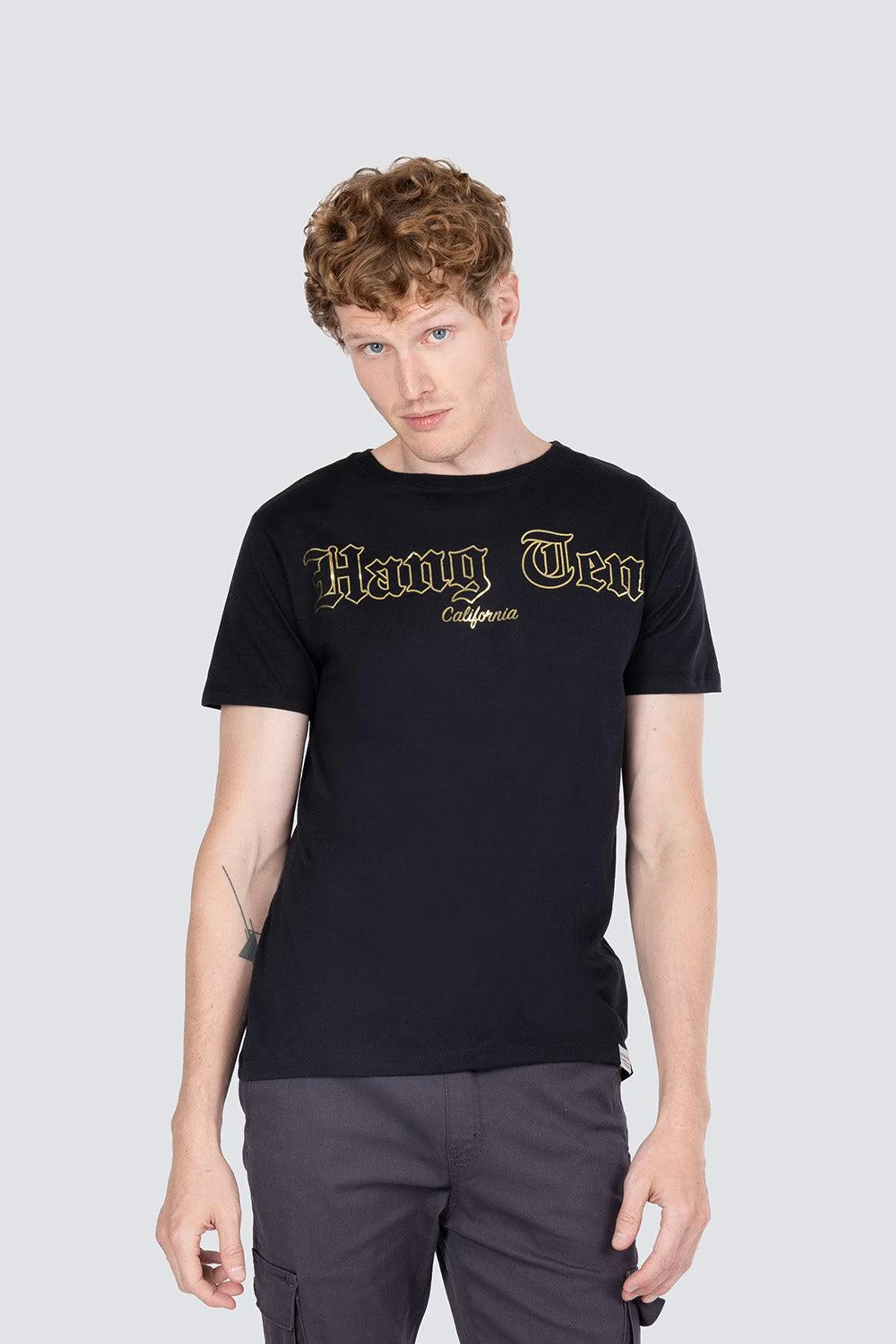 Playera con estampado metálico