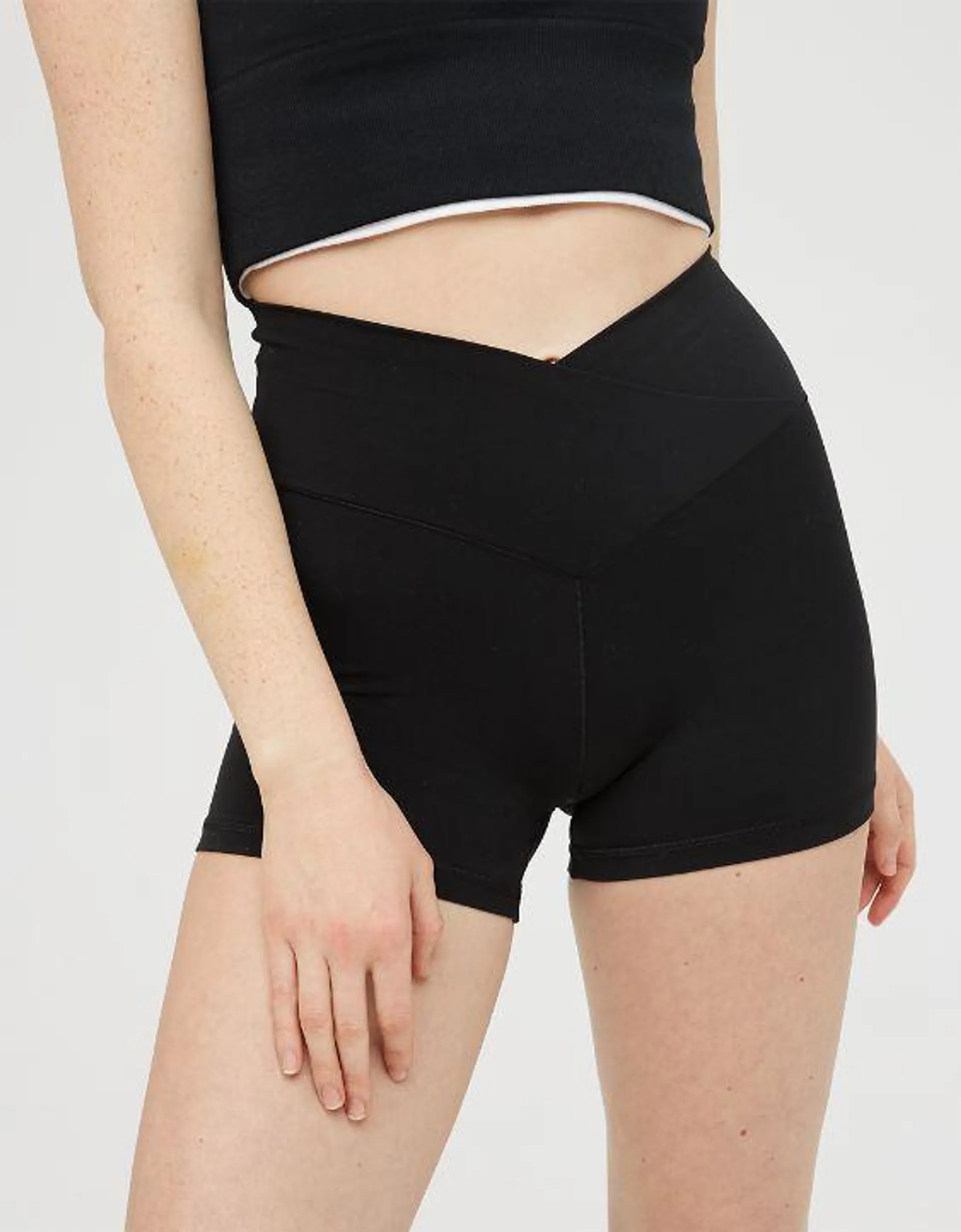 OFFLINE By Aerie Real Me Crossover Bike Short de Cintura Alta de 3"