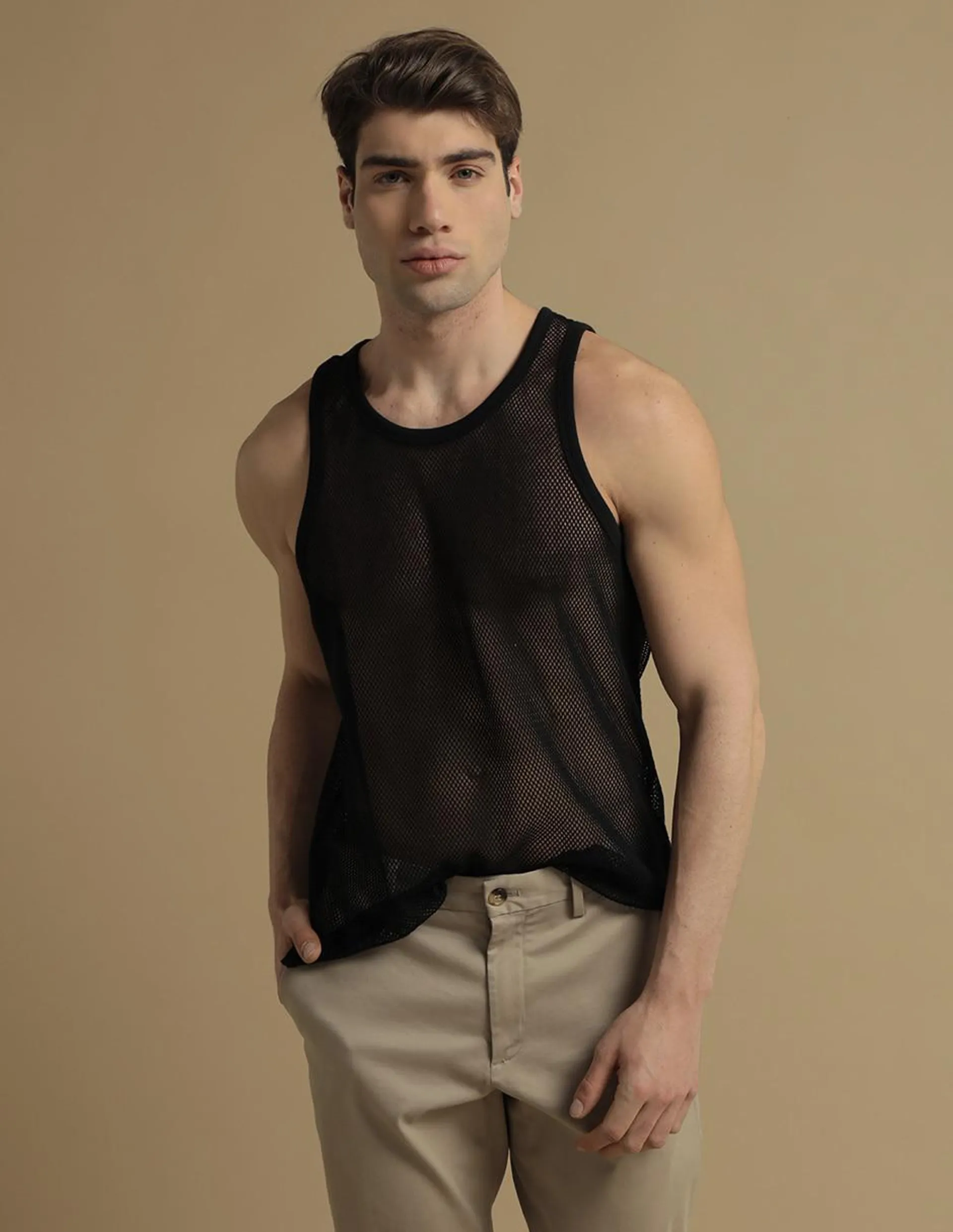 Playera tank cuello redondo para hombre