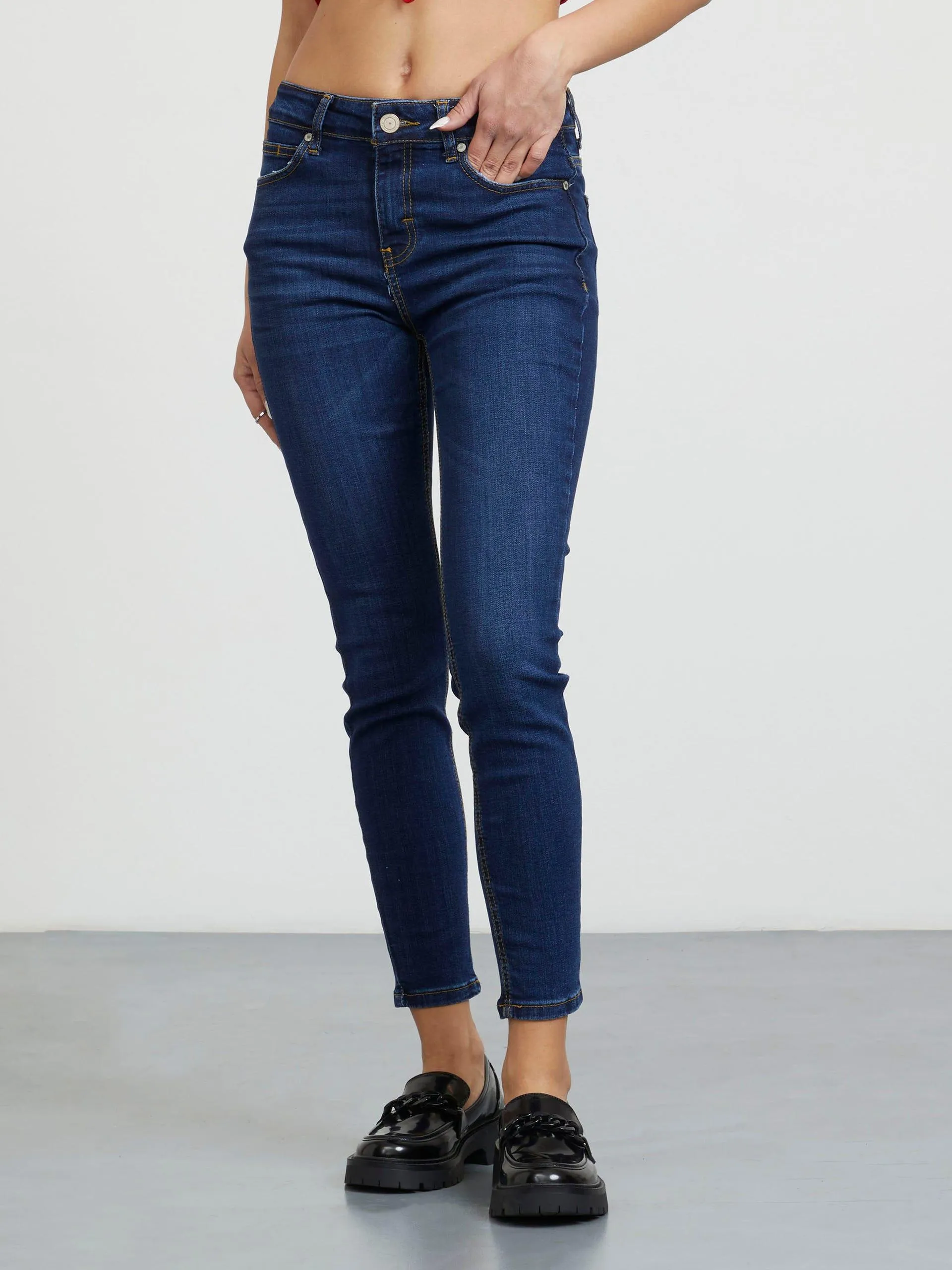 Jeans Skinny Tiro Regular Azul Oscuro