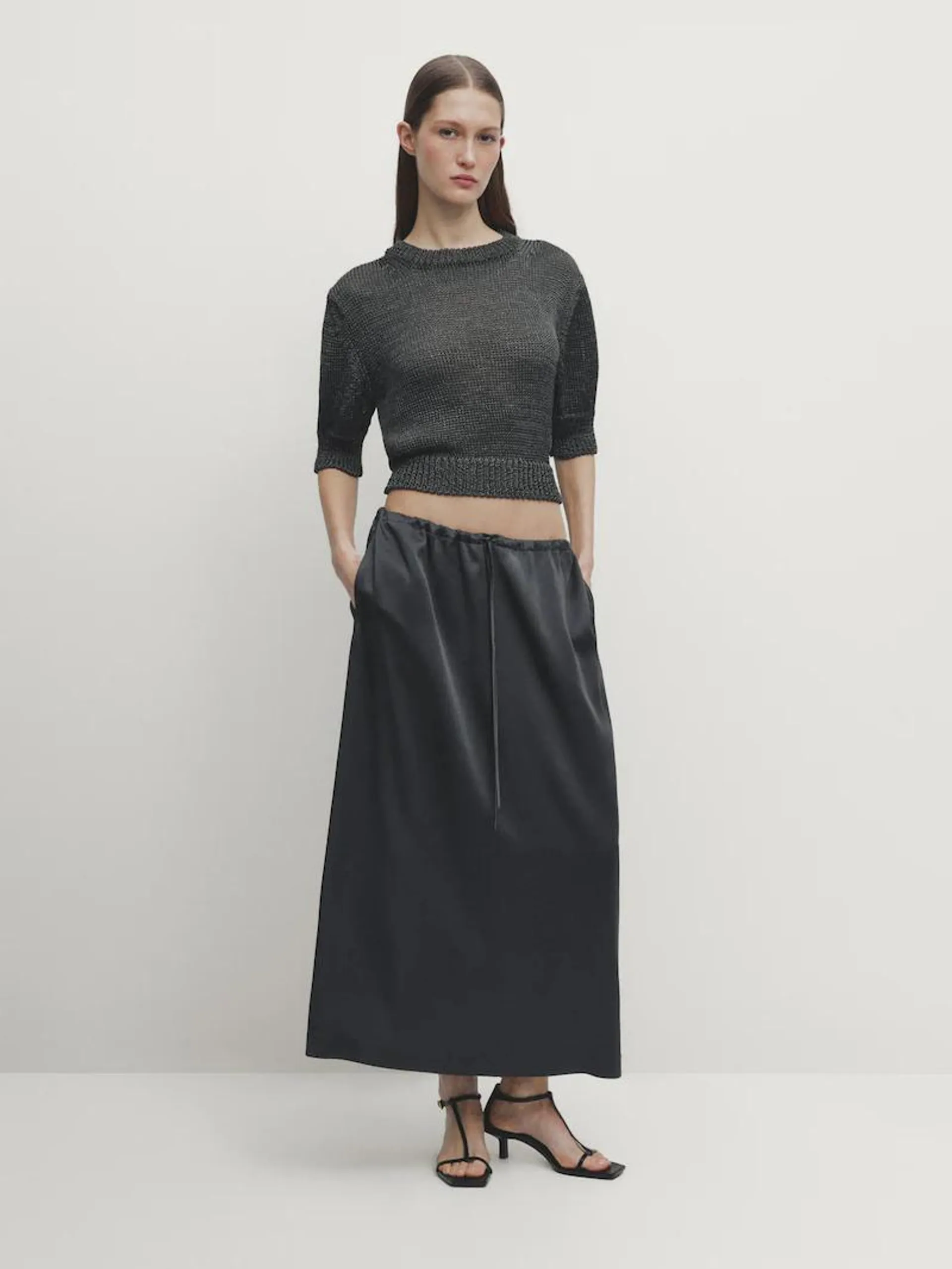 Falda midi satinada