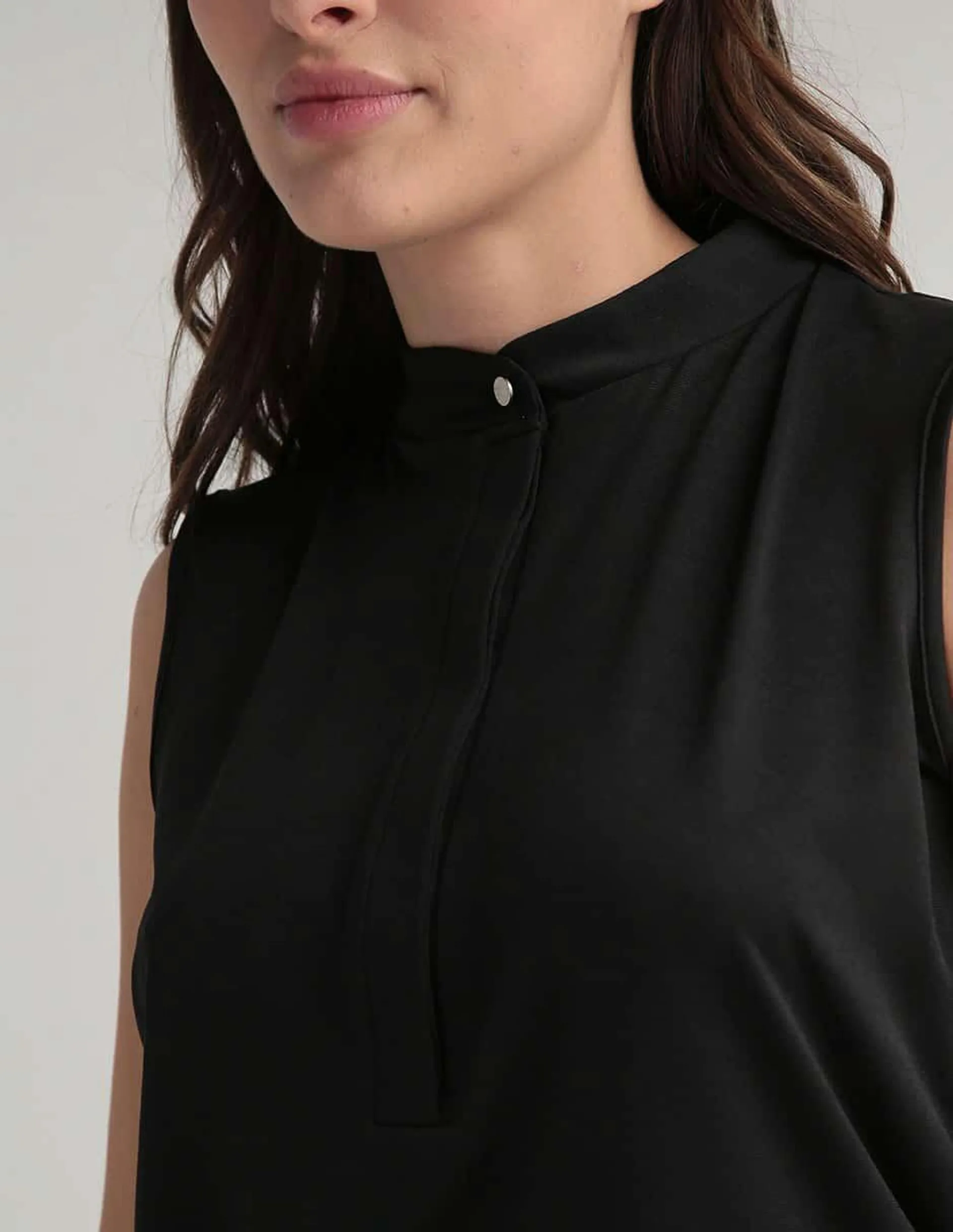 Blusa Contempo sin manga para mujer