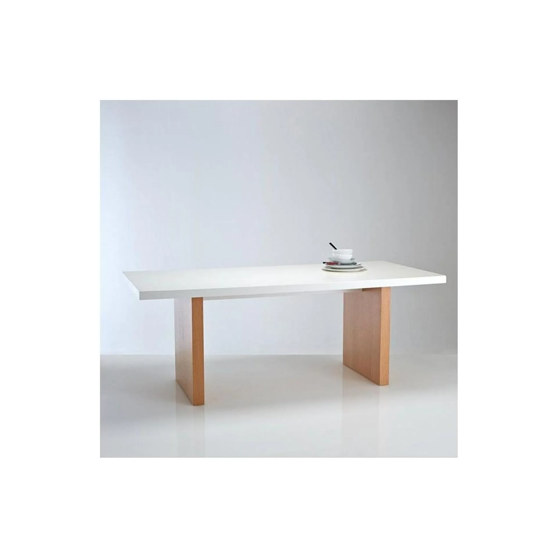 Mistral – Mesa de comedor estilo moderno vanguardista