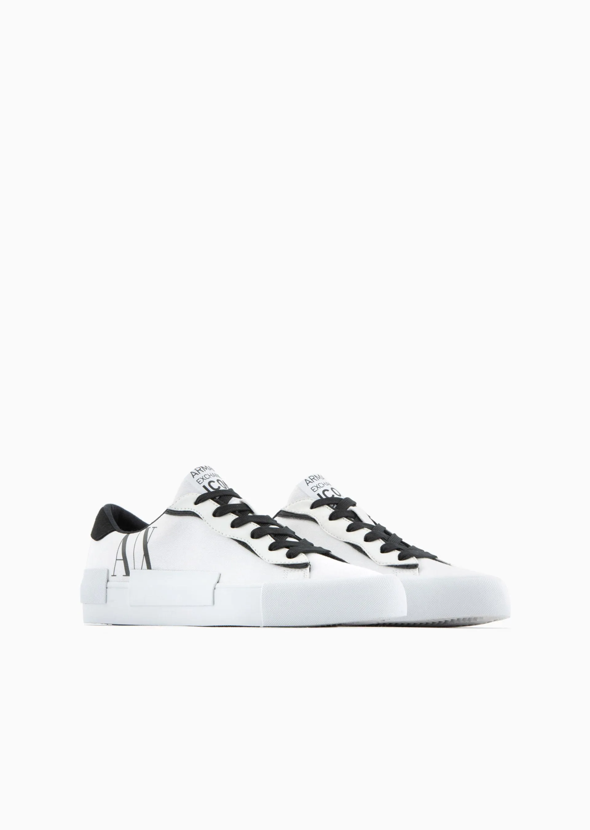 tenis con logo Icon