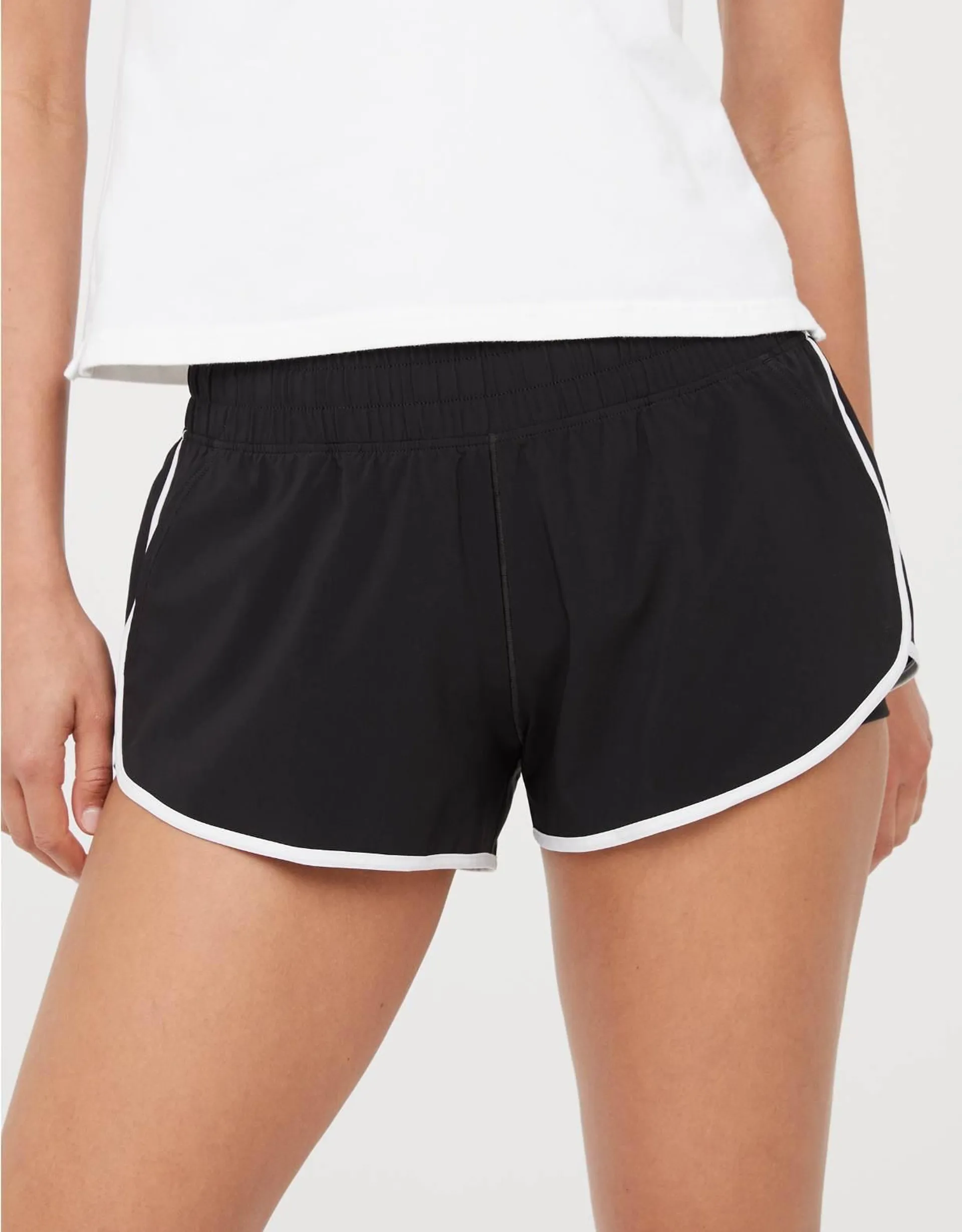 OFFLINE By Aerie Short Tiro Bajo de Hot Stuff