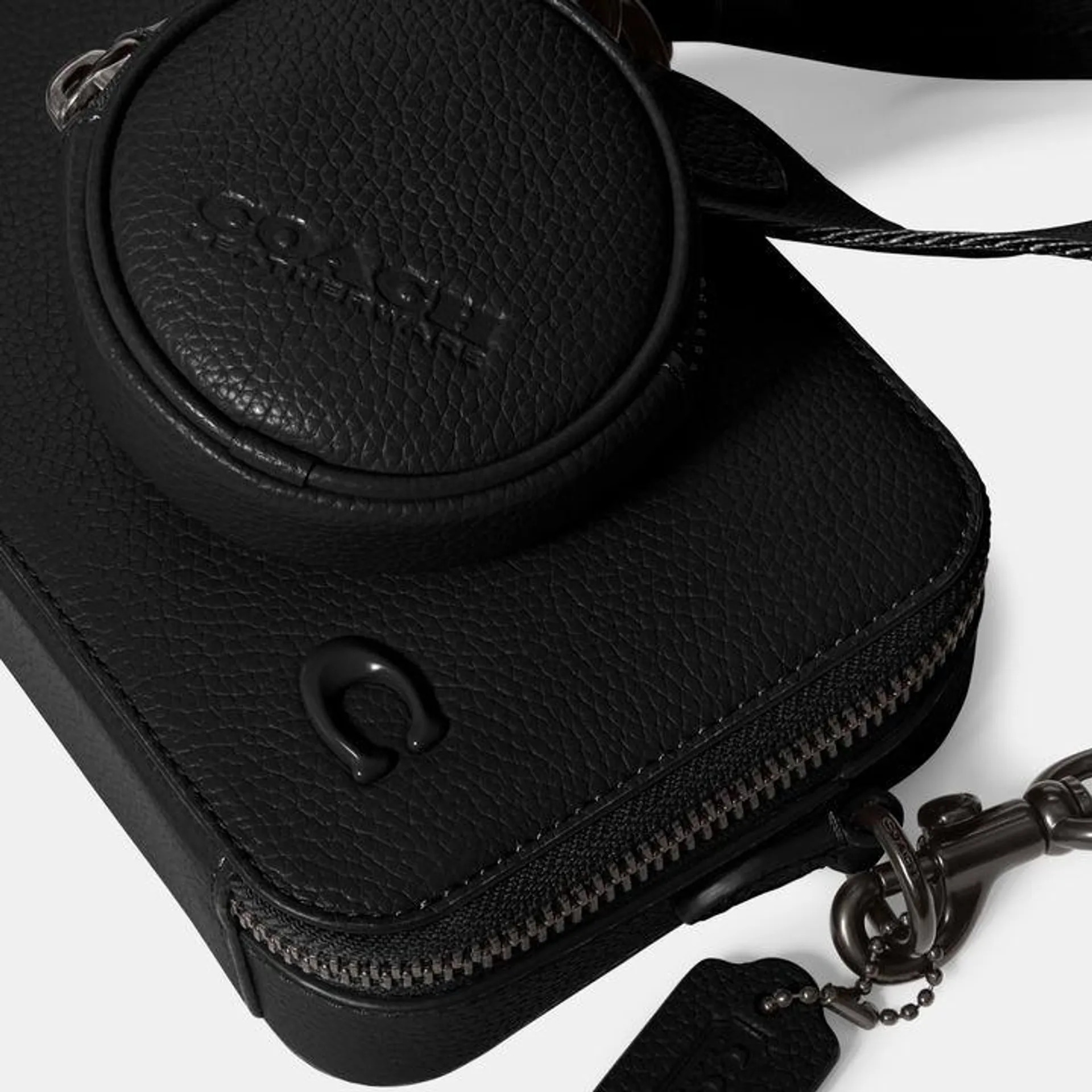 Bolsa Crossbody Charter Slim En Piel With Hardware Branding