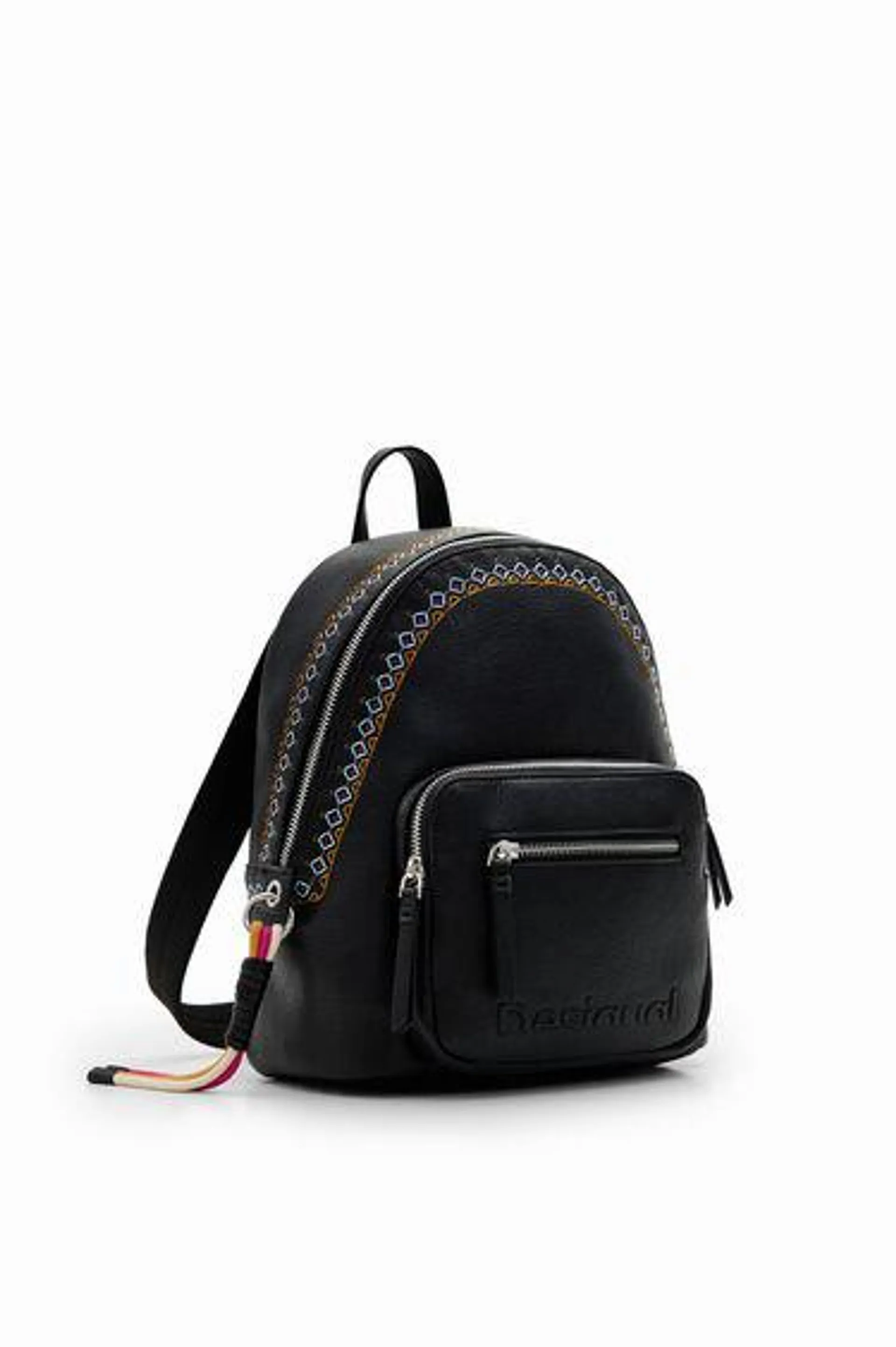 Mochila pequeña bordados