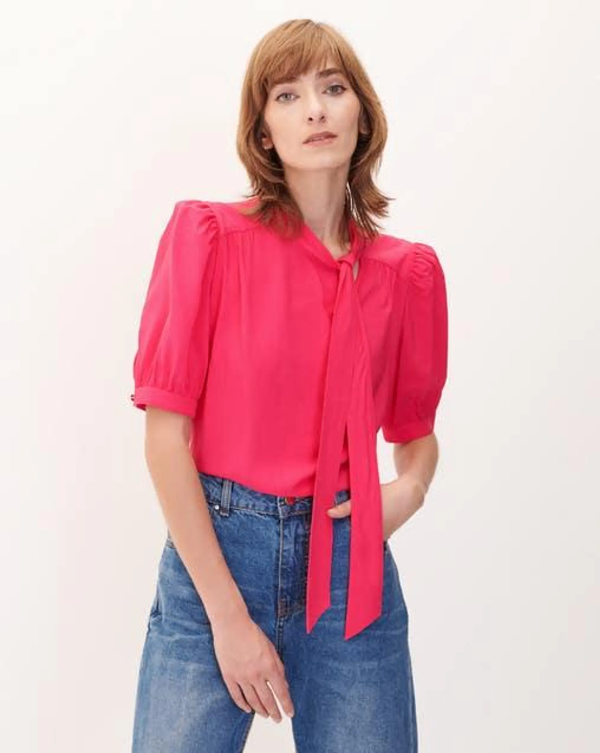 Blusa Fucsia Con Corbatín