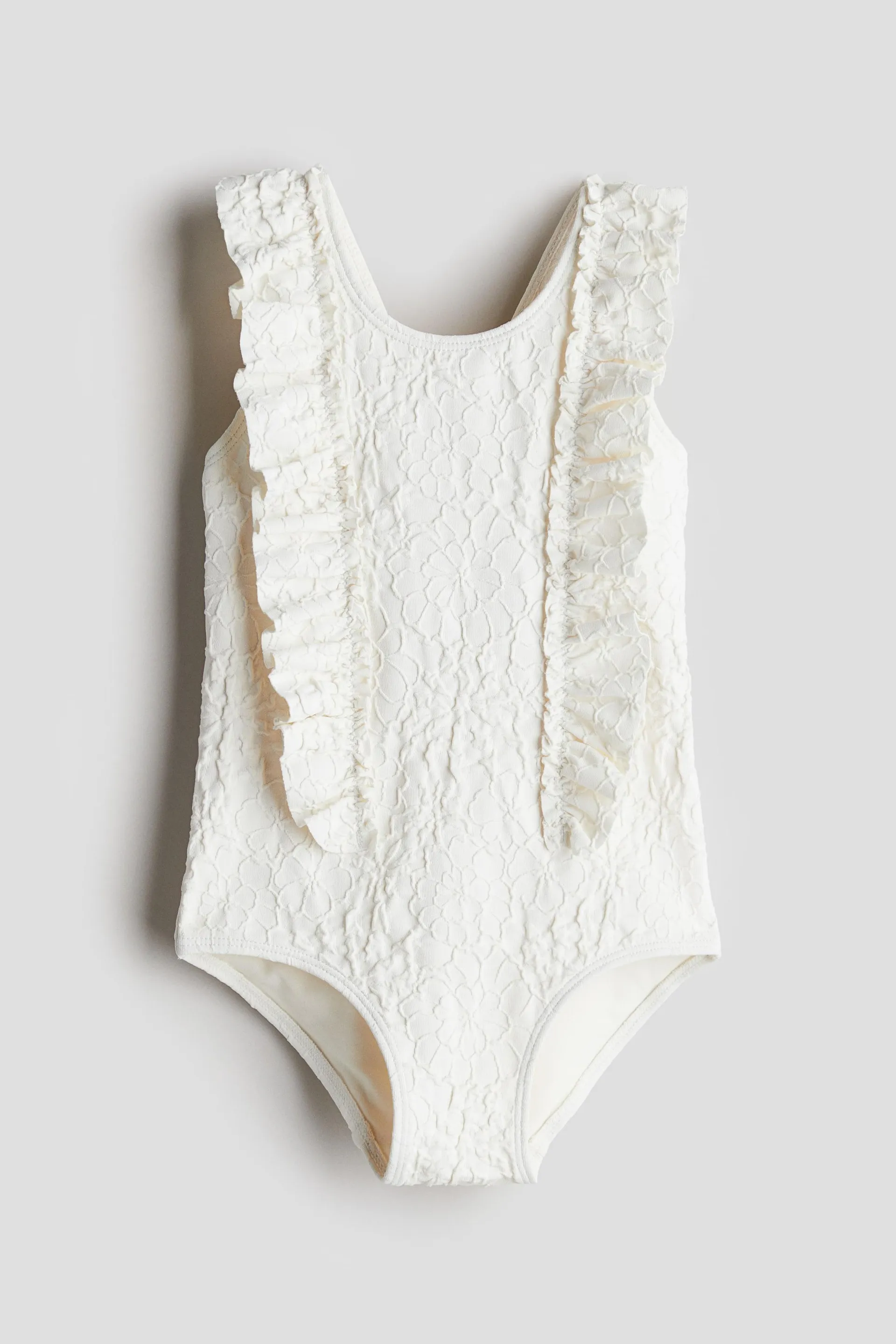 Traje de baño con borde de olán