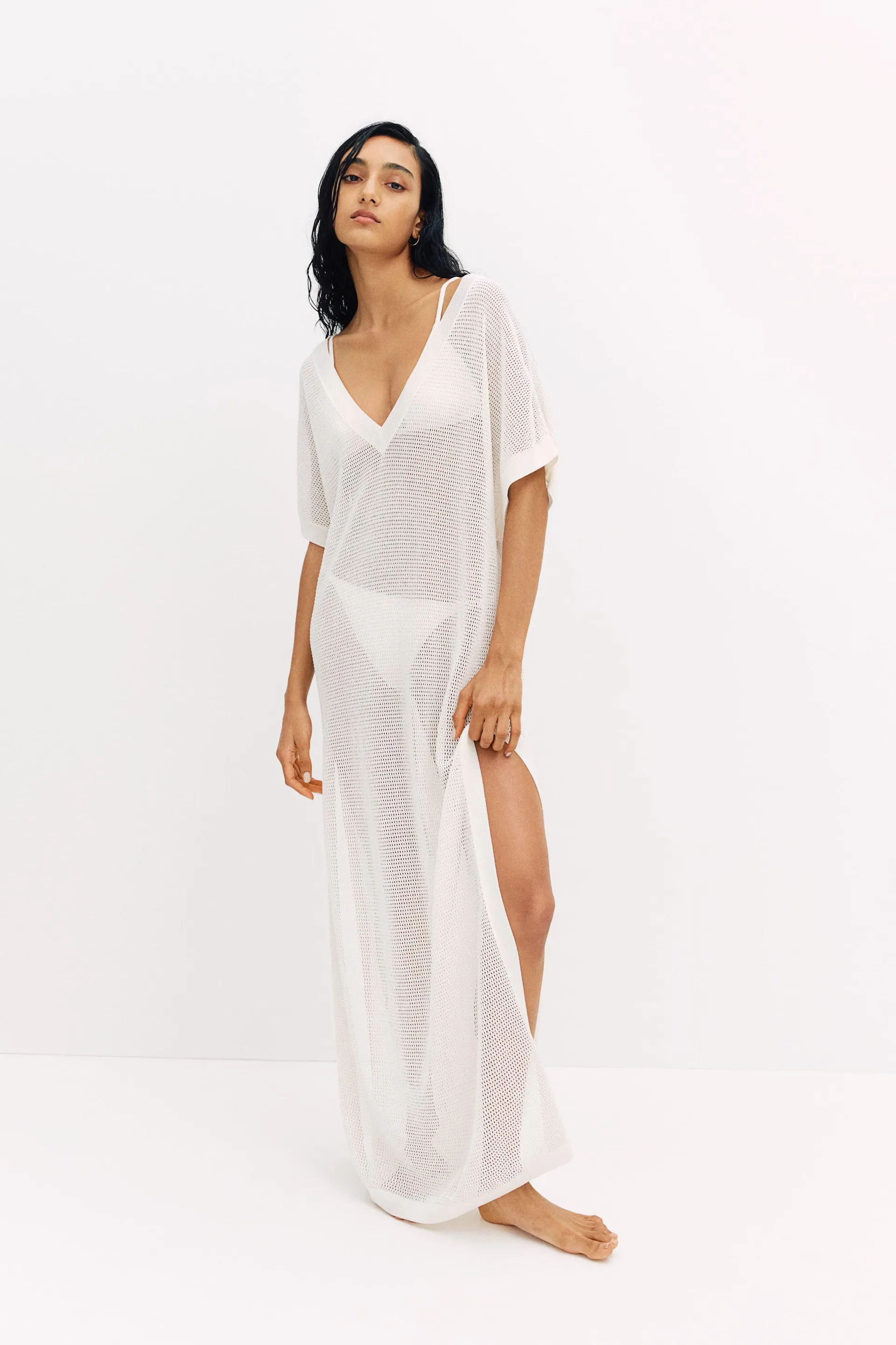 Vestido playero en tejido pointelle